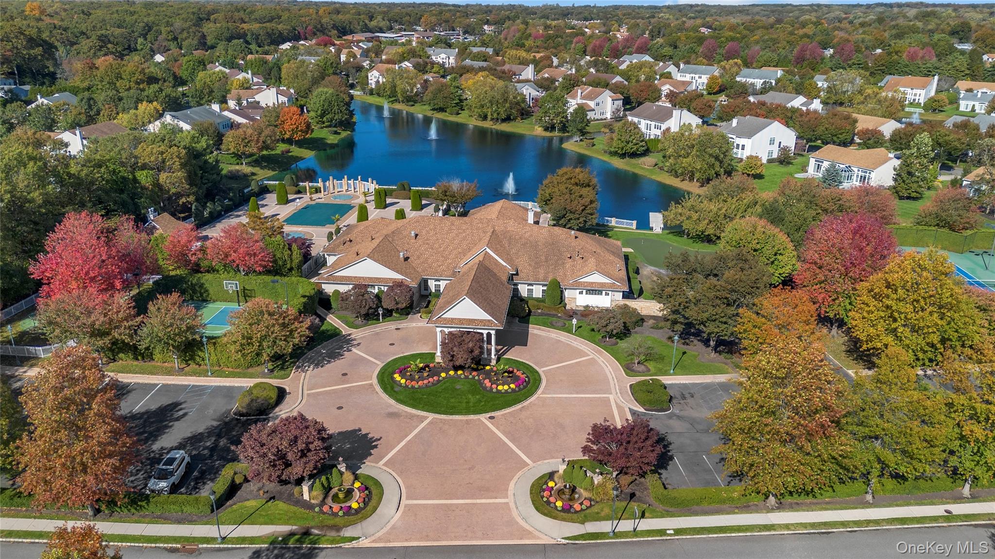 39 Hamlet Woods Drive, Saint James, NY 11780