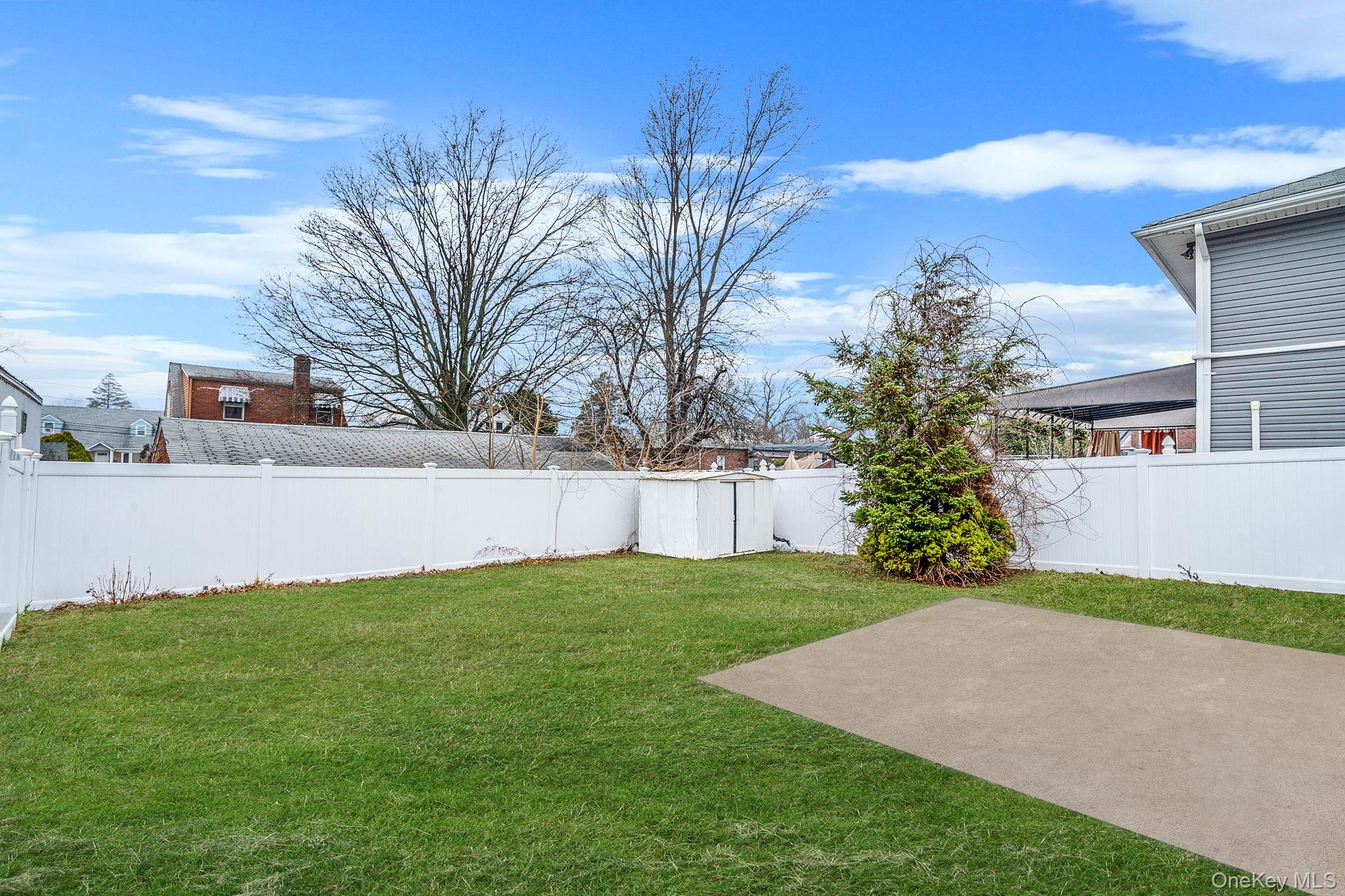 12 Edna Court, Valley Stream, NY 11580