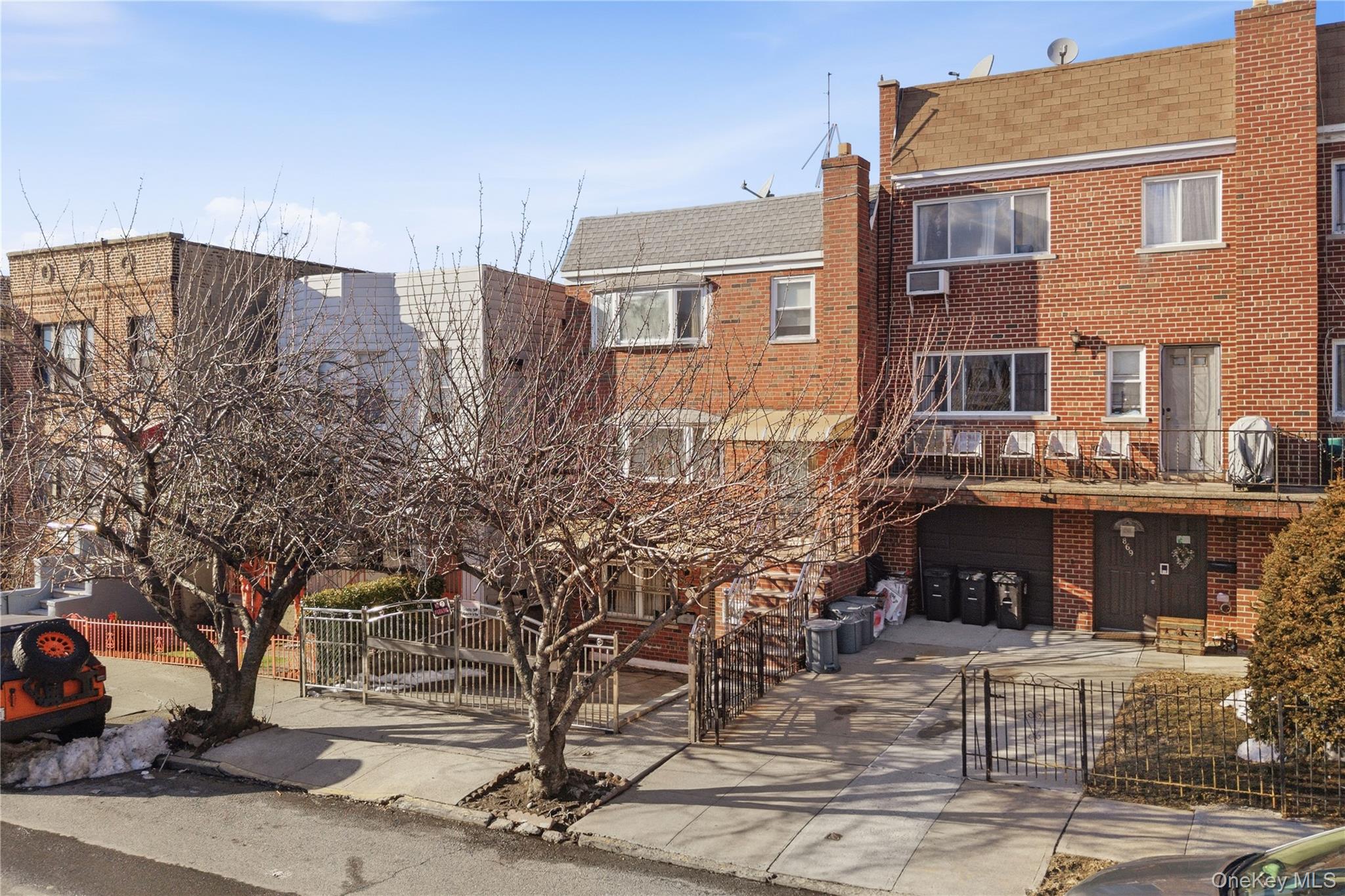 867 Kinsella Street, Bronx, NY 10462