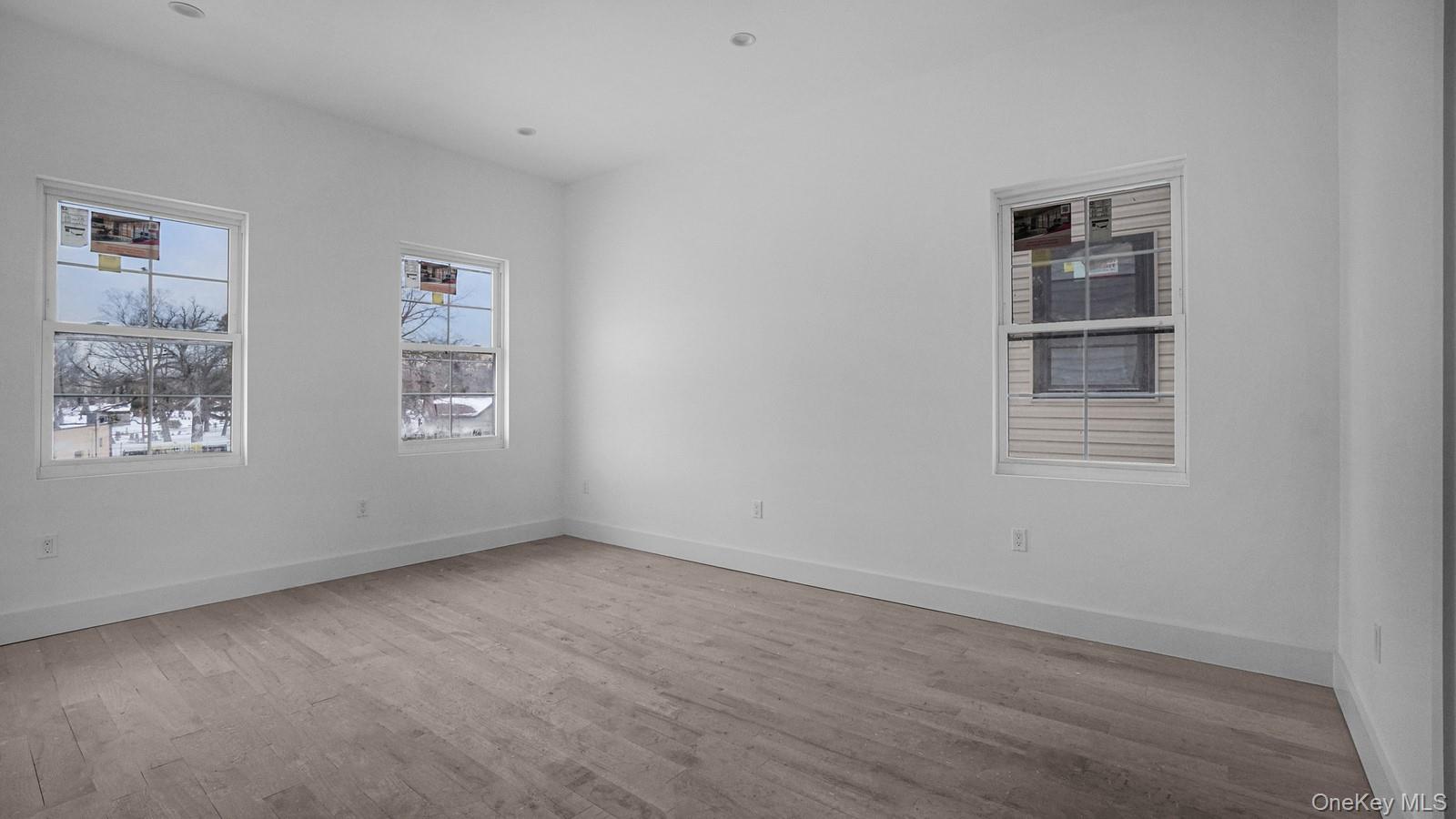 340 E 234th Street, Bronx, NY 10470