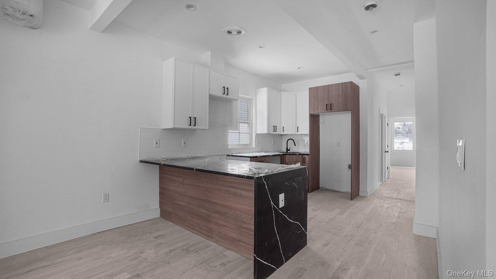 340 E 234th Street, Bronx, NY 10470