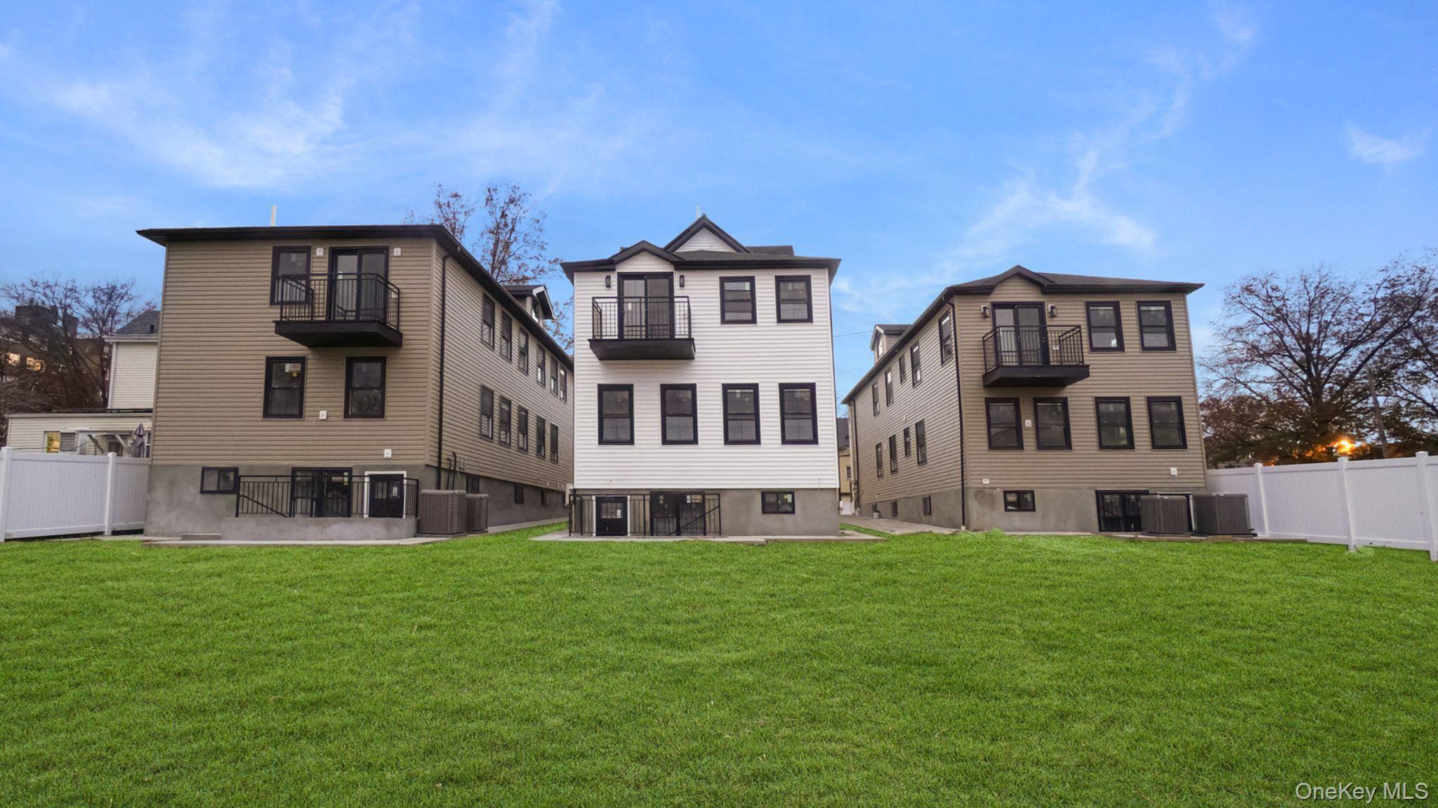 340 E 234th Street, Bronx, NY 10470