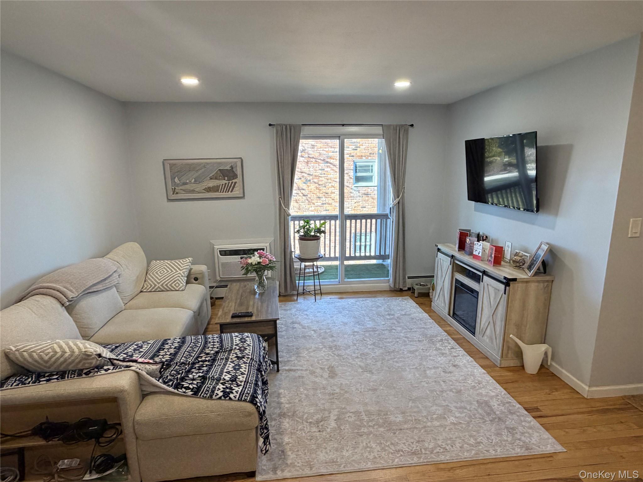 5 Fairharbor Drive # 5, Patchogue, NY 11772