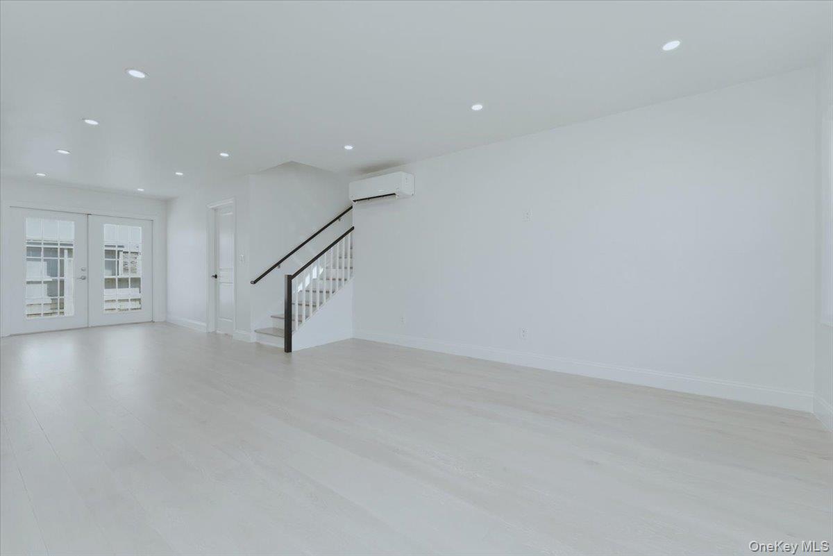 1895 Park Street, Atlantic Beach, NY 11509