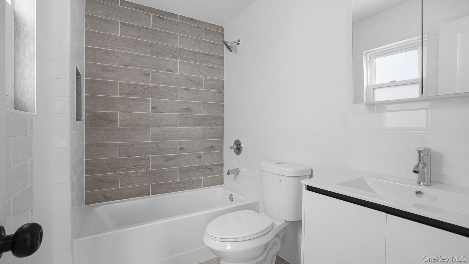 342 E 234th Street, Bronx, NY 10470