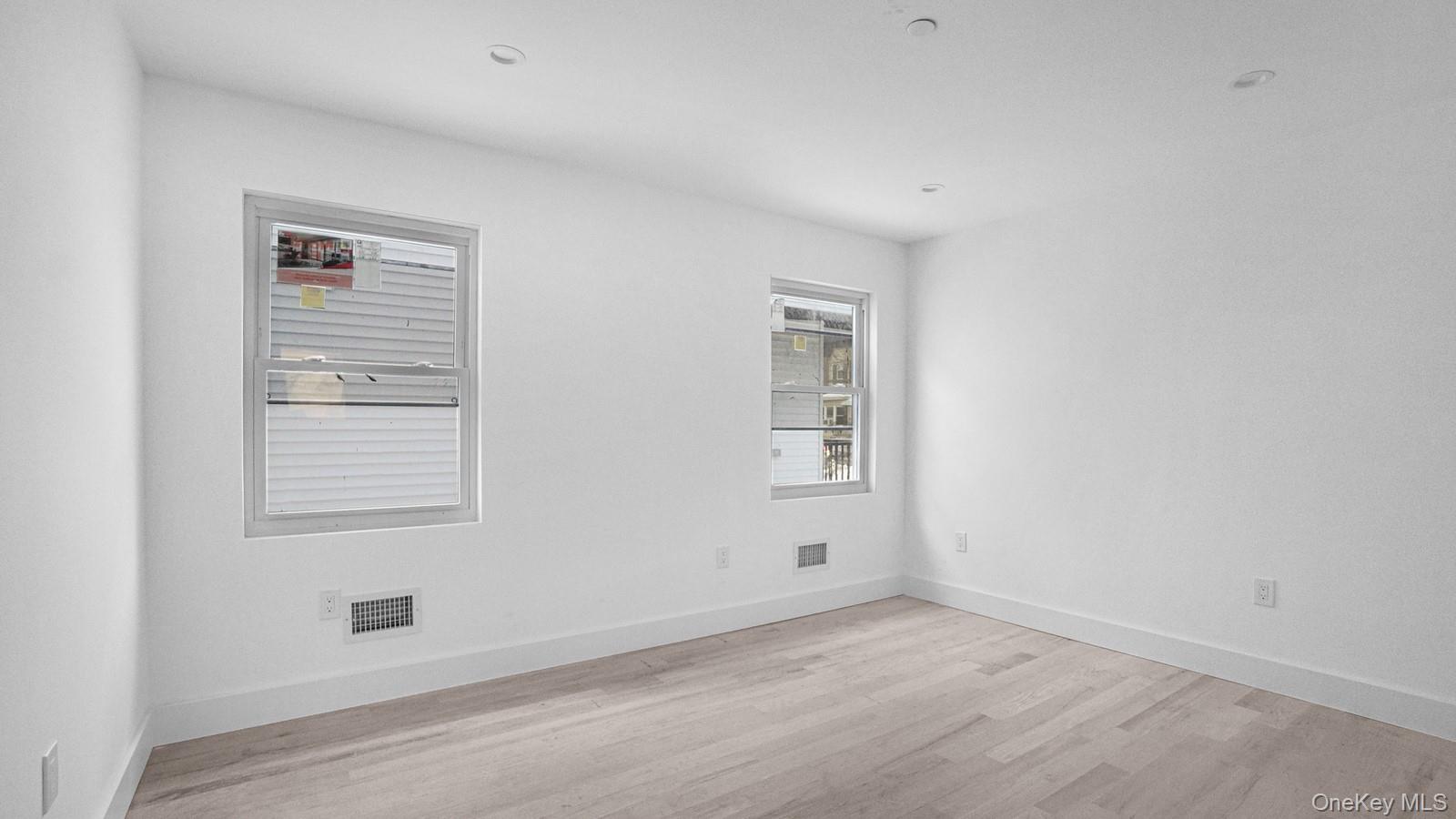 342 E 234th Street, Bronx, NY 10470