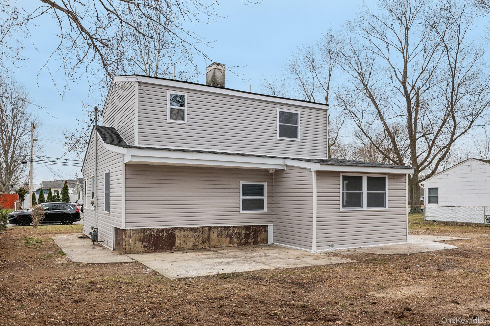 33 E Cherry Street, Central Islip, NY 11722