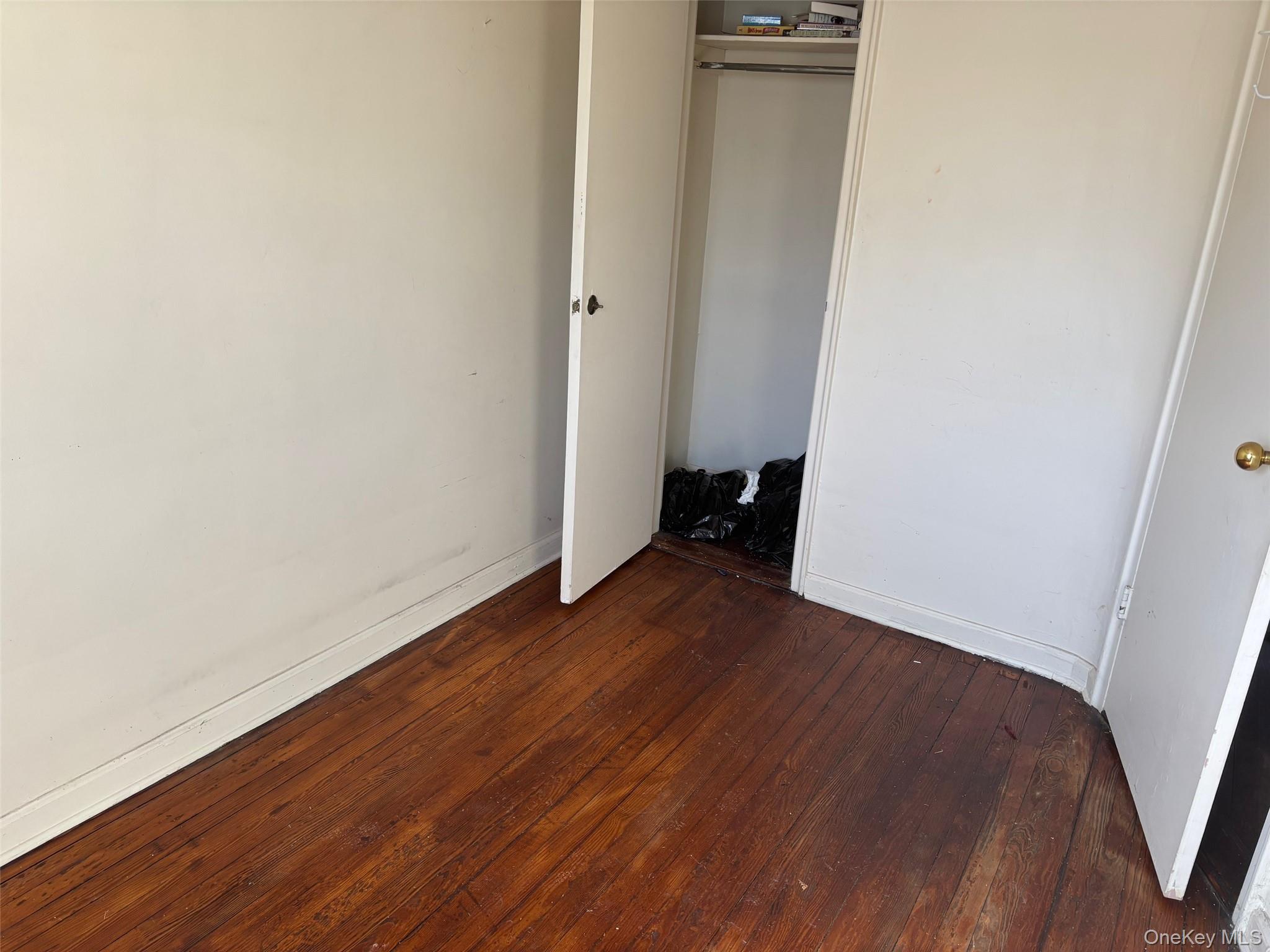 12212 6th Avenue, College Point, NY 11356