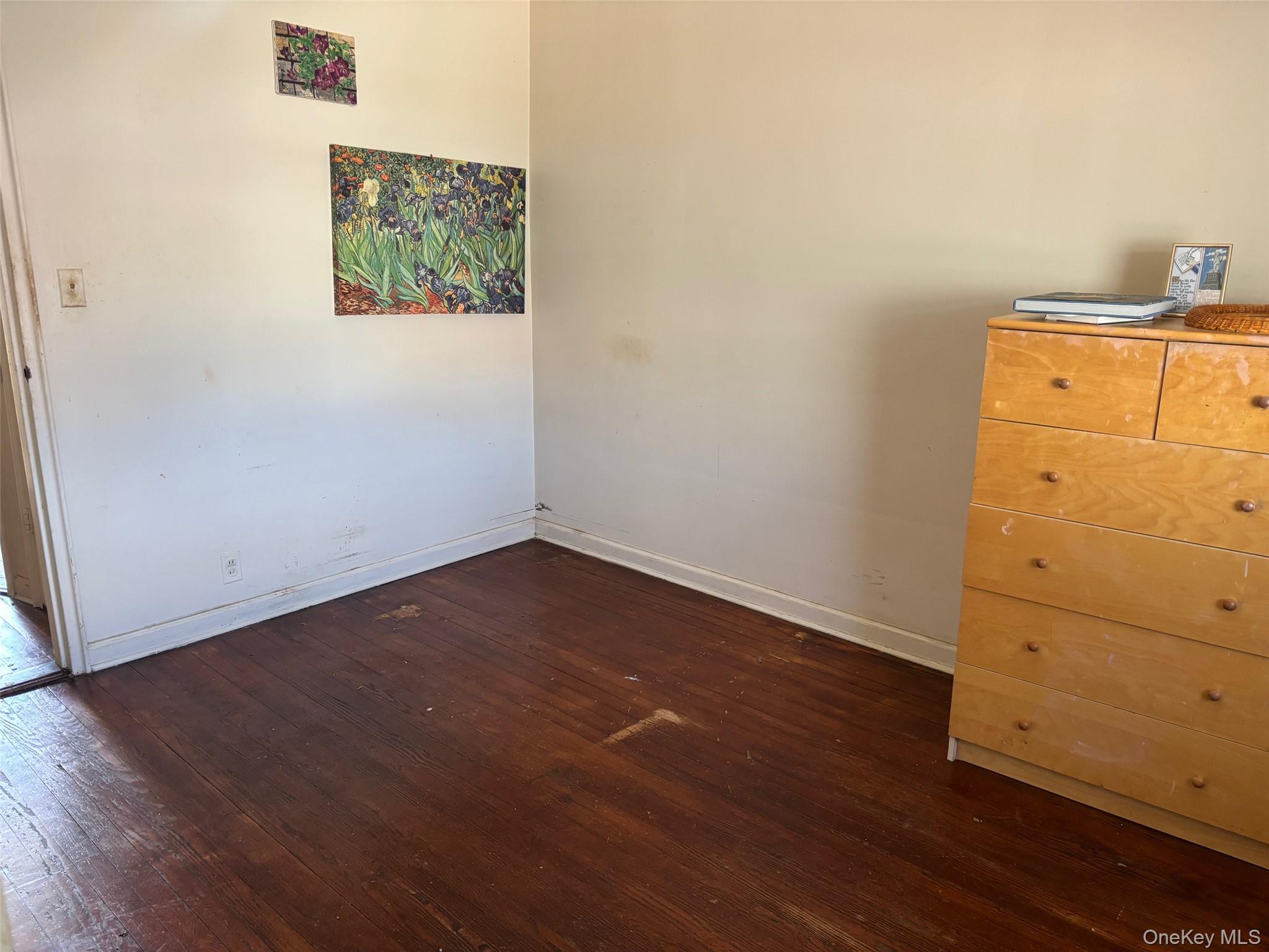 12212 6th Avenue, College Point, NY 11356