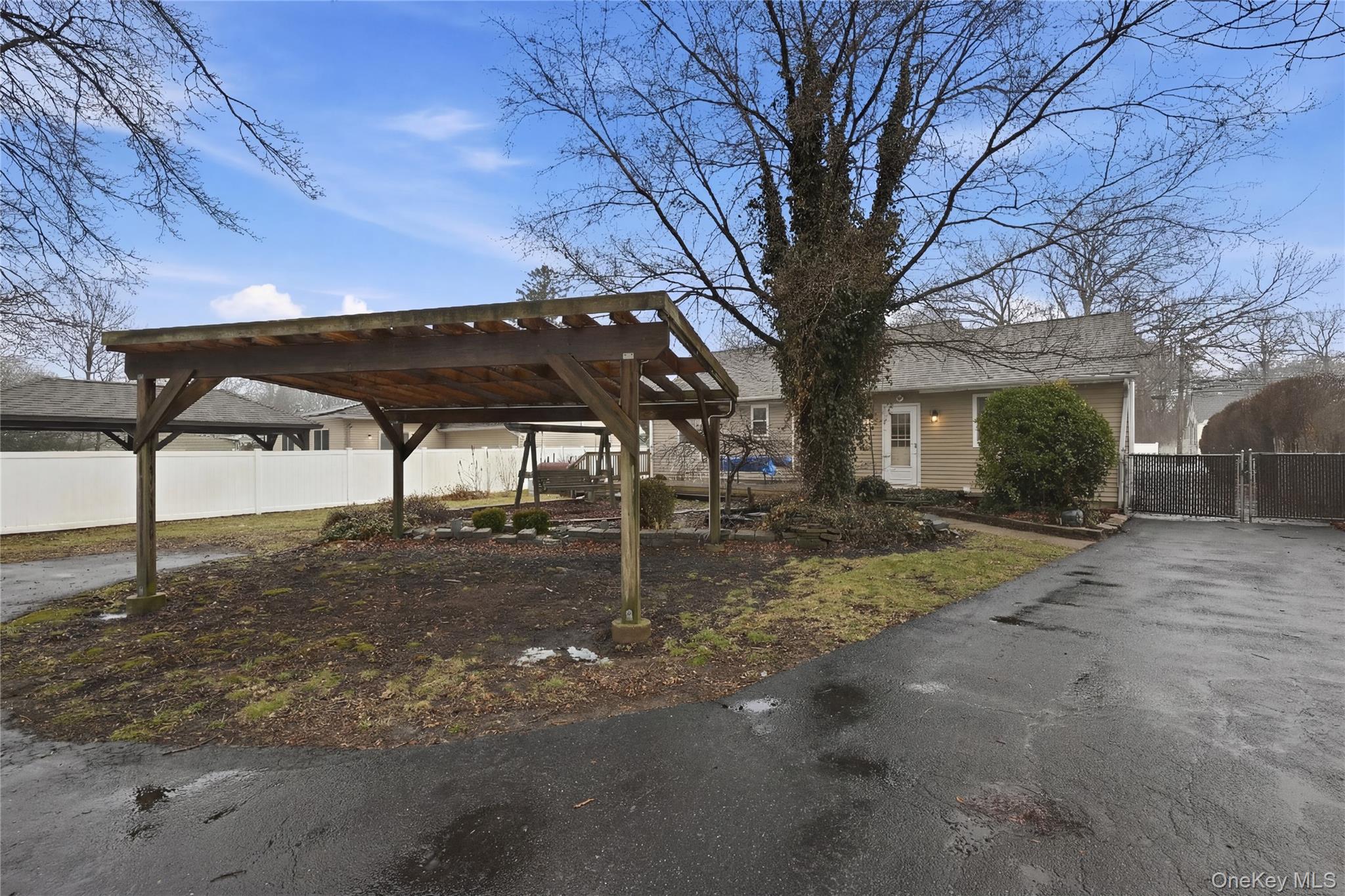 112 Noel Drive, Centereach, NY 11720