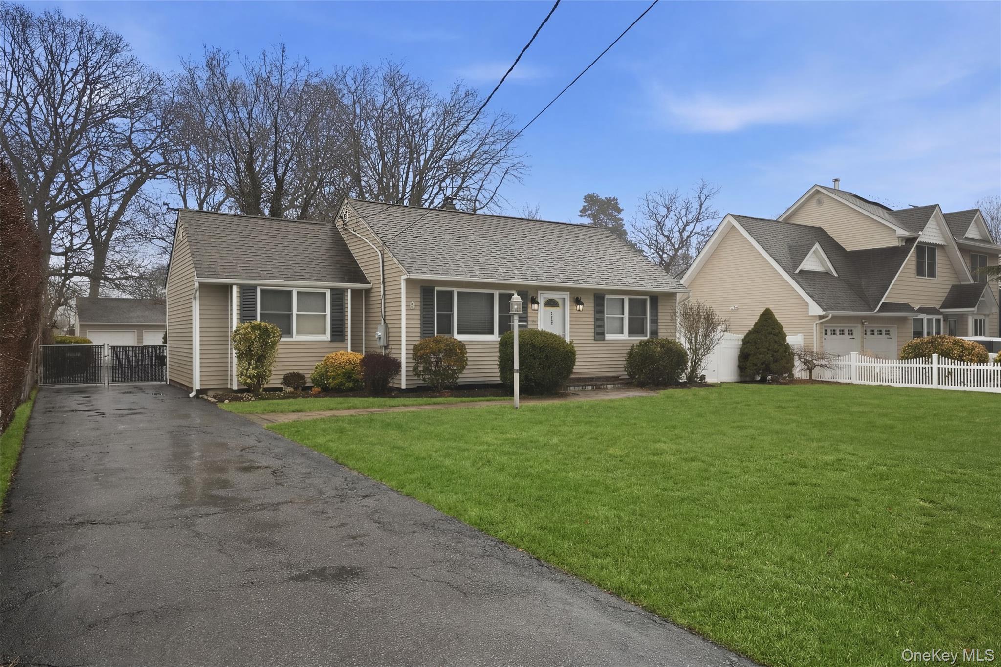 112 Noel Drive, Centereach, NY 11720