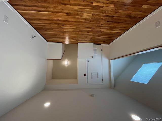 42 Sintsink Drive E # 4, Port Washington, NY 11050