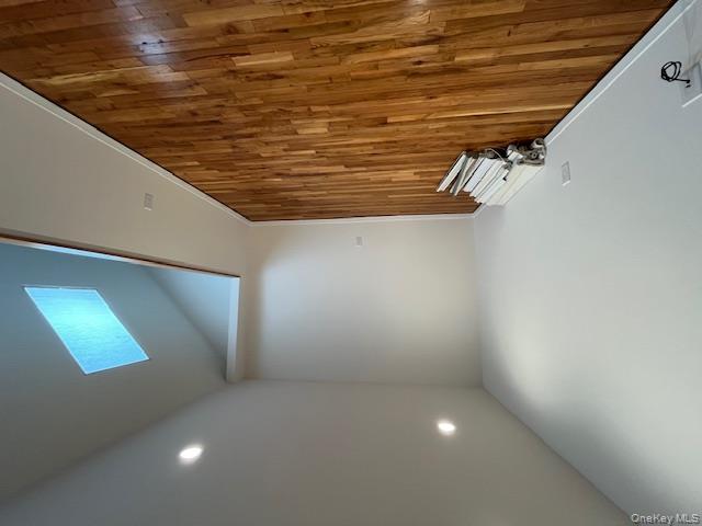 42 Sintsink Drive E # 4, Port Washington, NY 11050