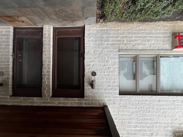 42 Sintsink Drive E # 4, Port Washington, NY 11050