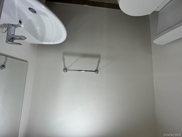 42 Sintsink Drive E # 4, Port Washington, NY 11050