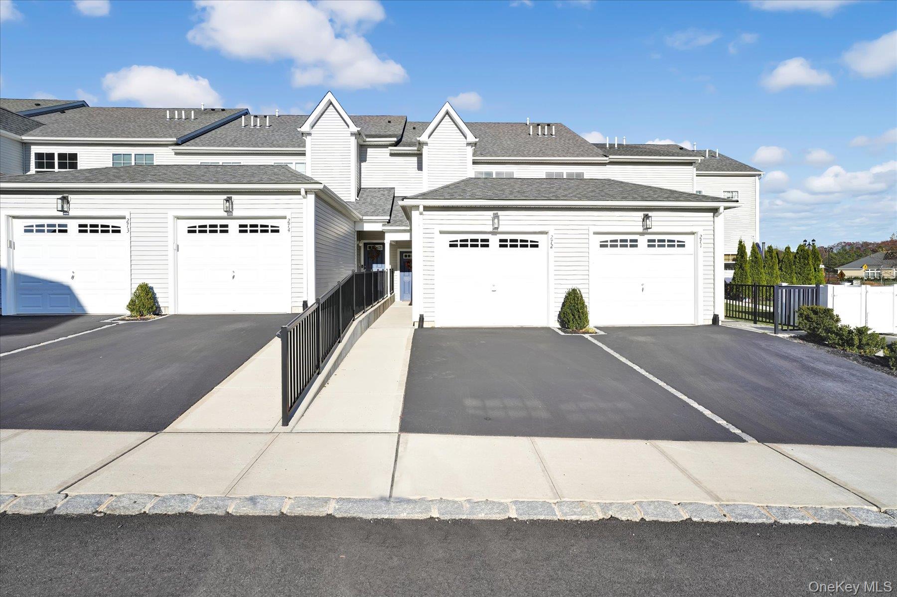 272 Silver Timber Drive, Yaphank, NY 11980