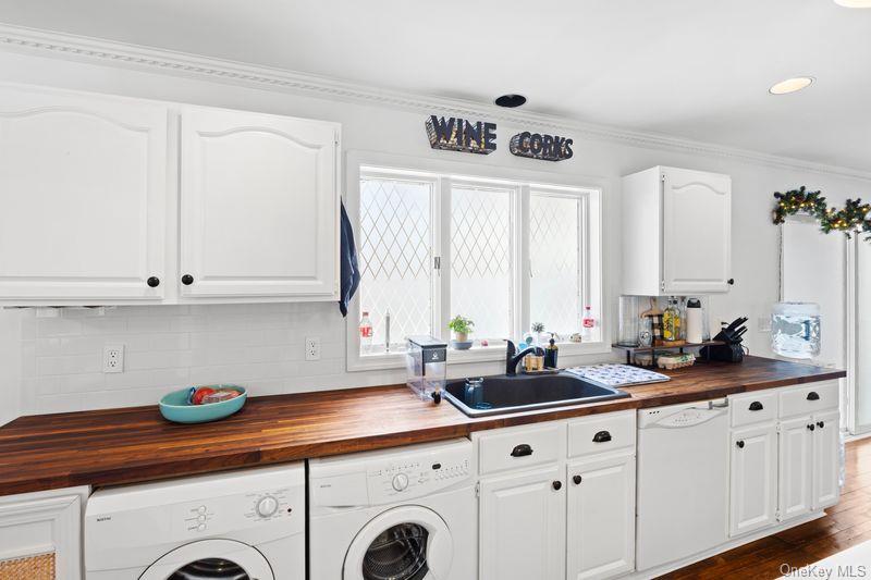 259 Frowein Road, Center Moriches, NY 11934