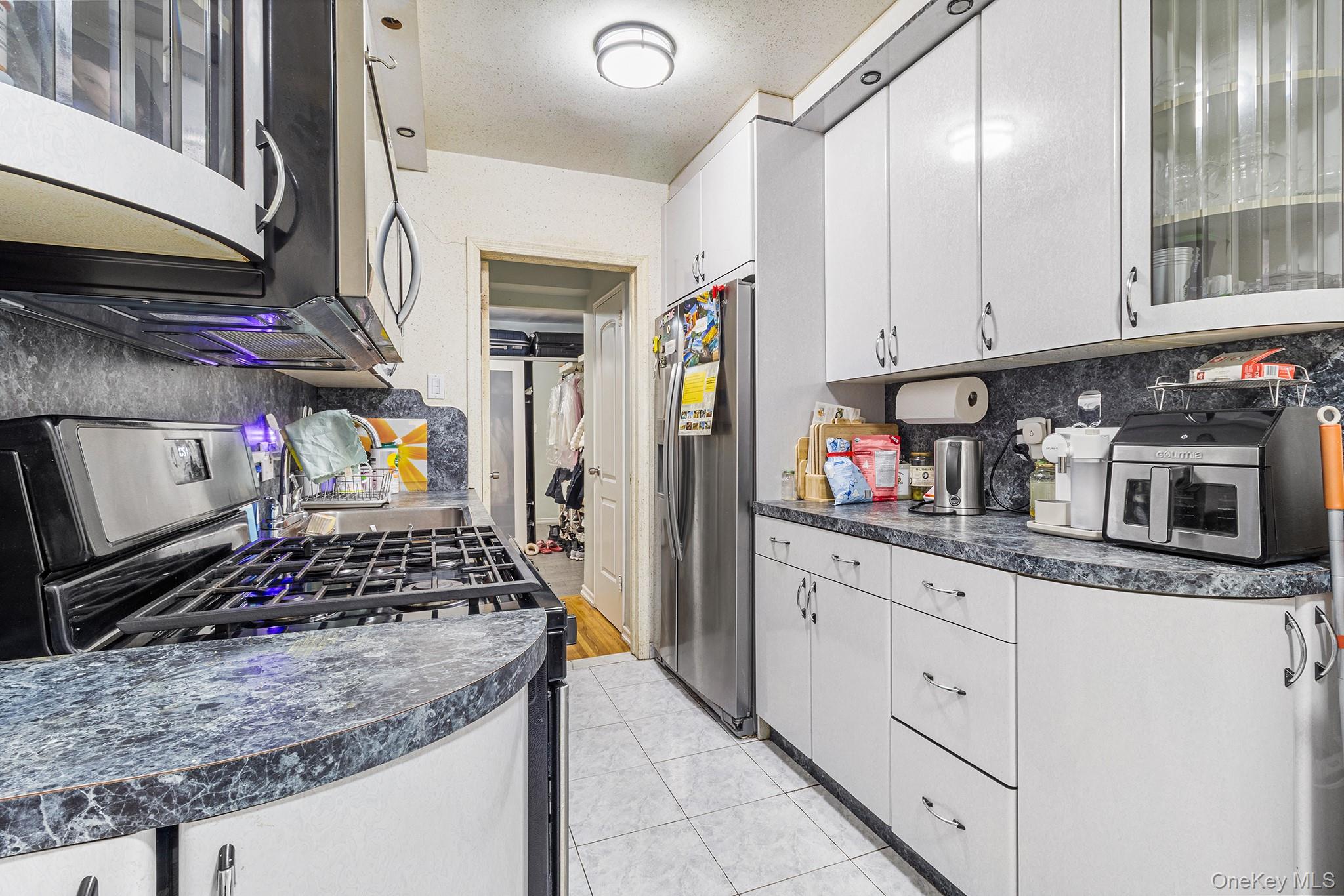 2552 E 7th Street # 2J, Brooklyn, NY 11235