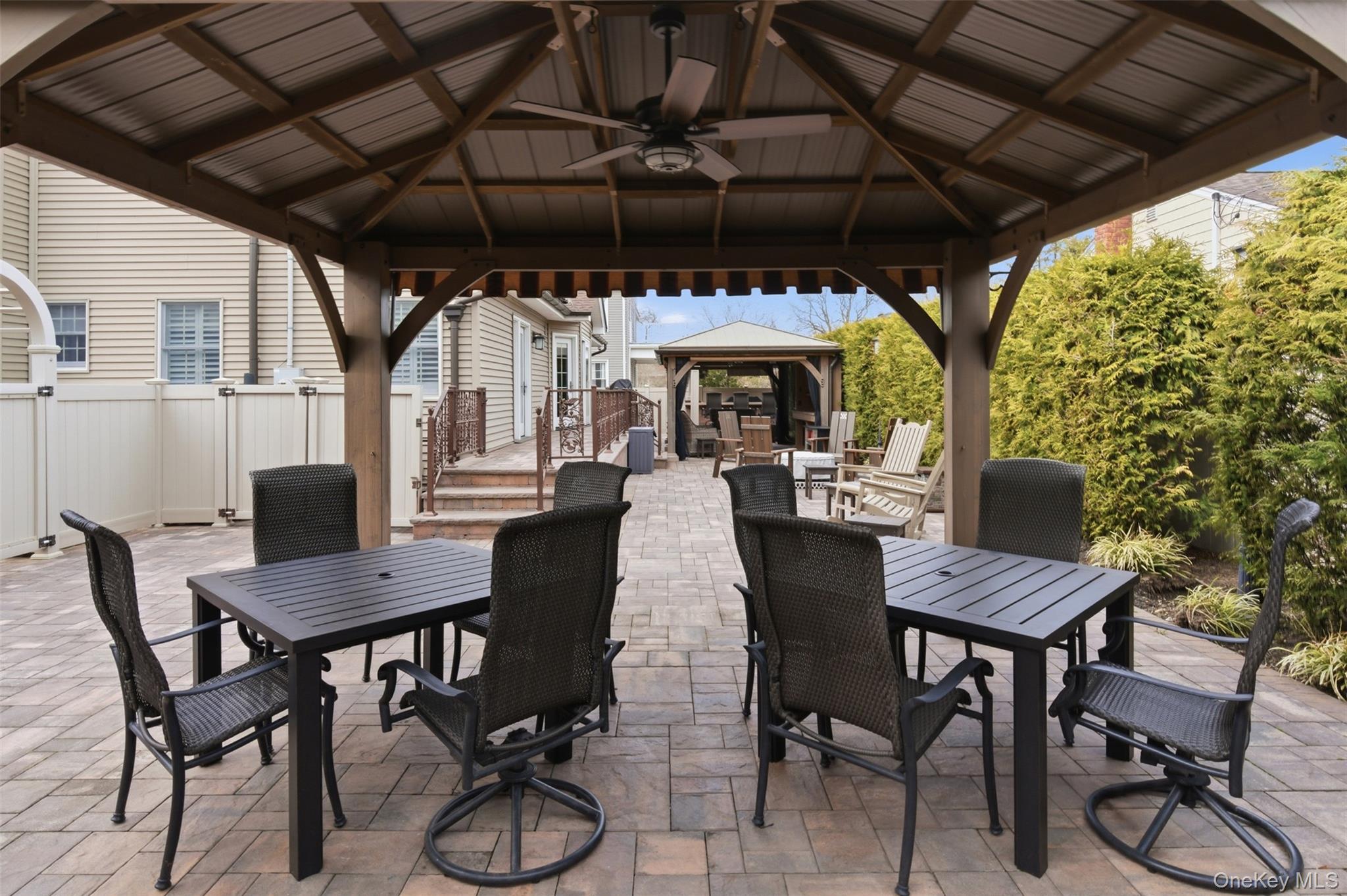 2 Knoll Lane, Glen Head, NY 11545