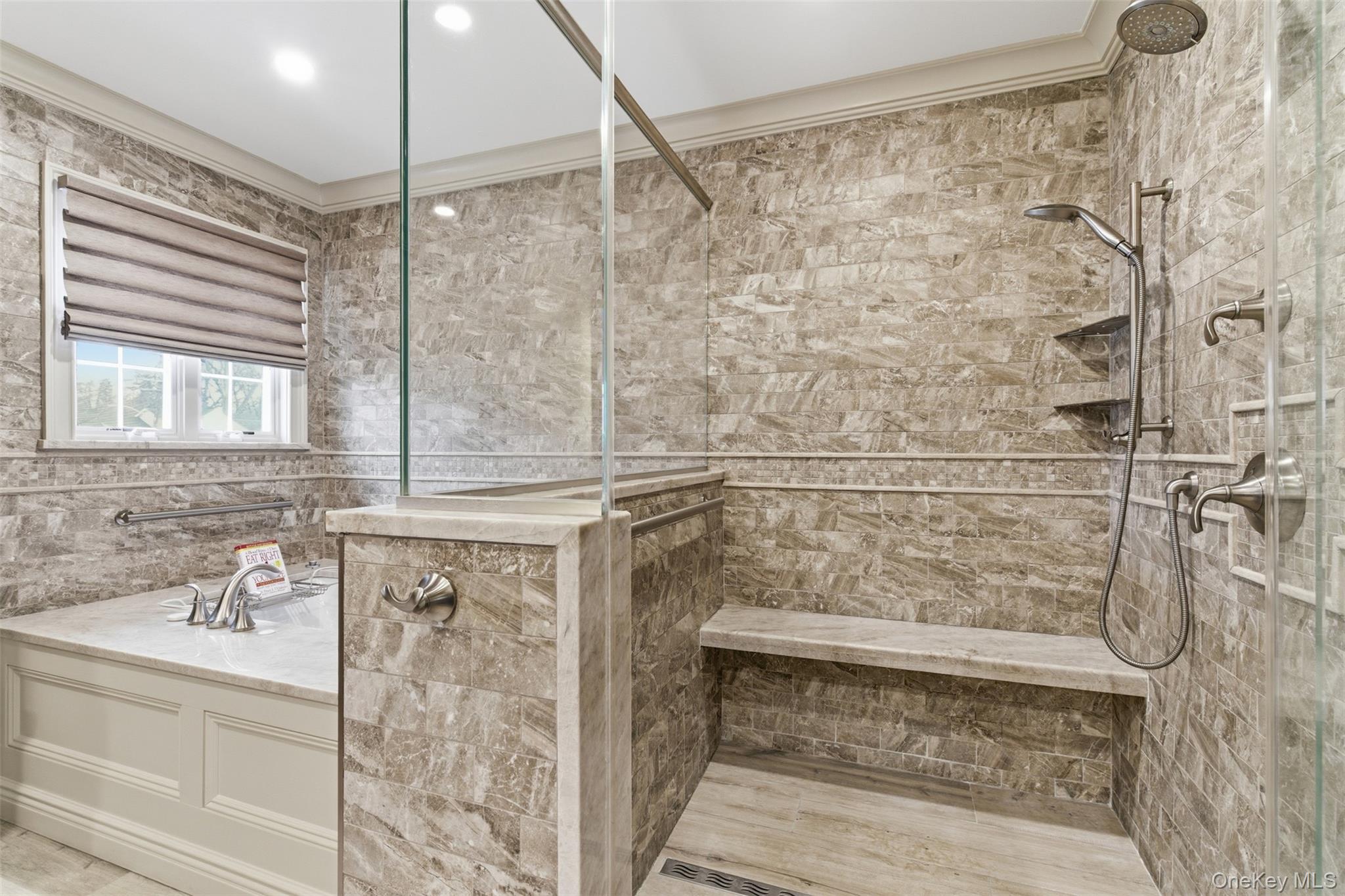 2 Knoll Lane, Glen Head, NY 11545