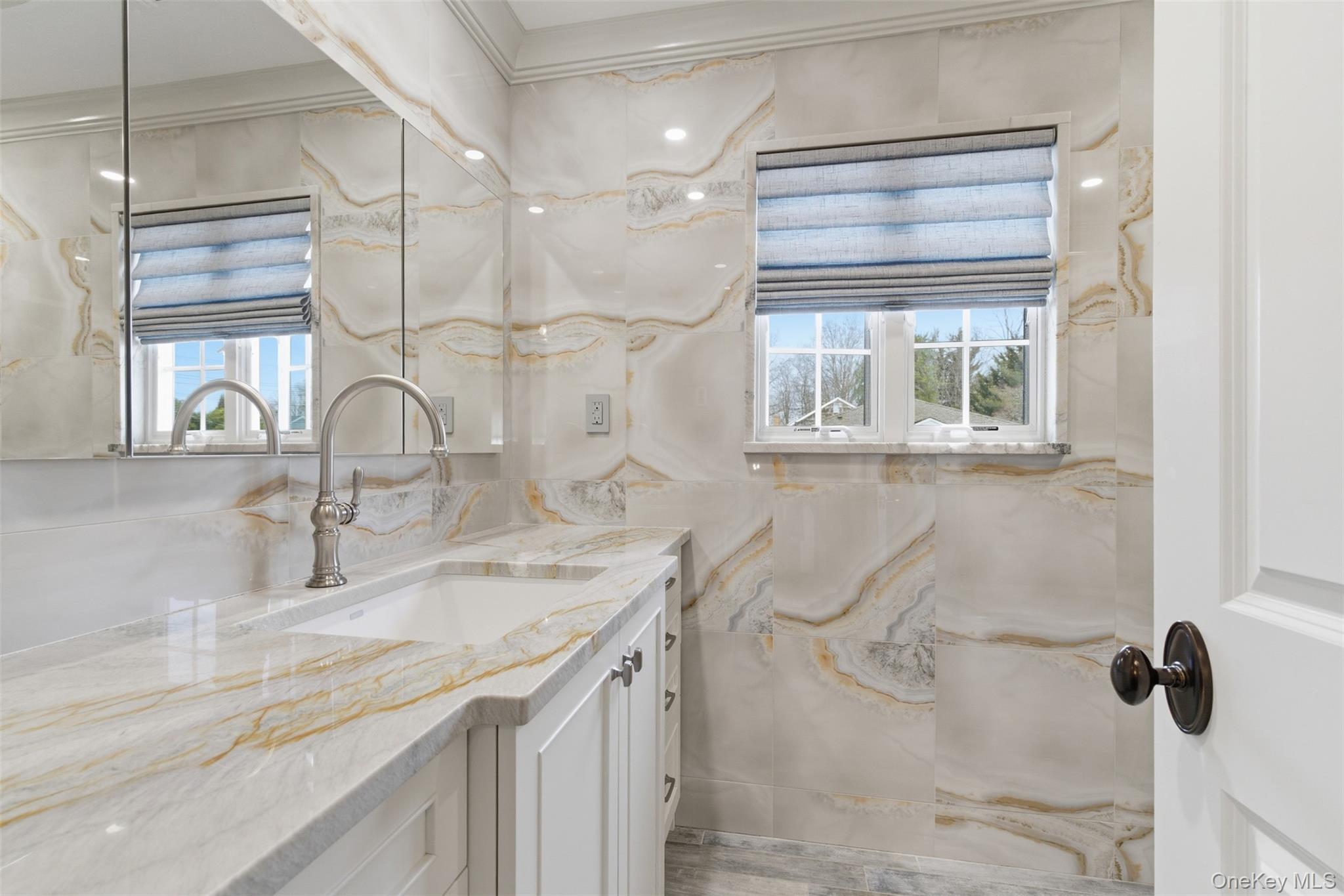 2 Knoll Lane, Glen Head, NY 11545