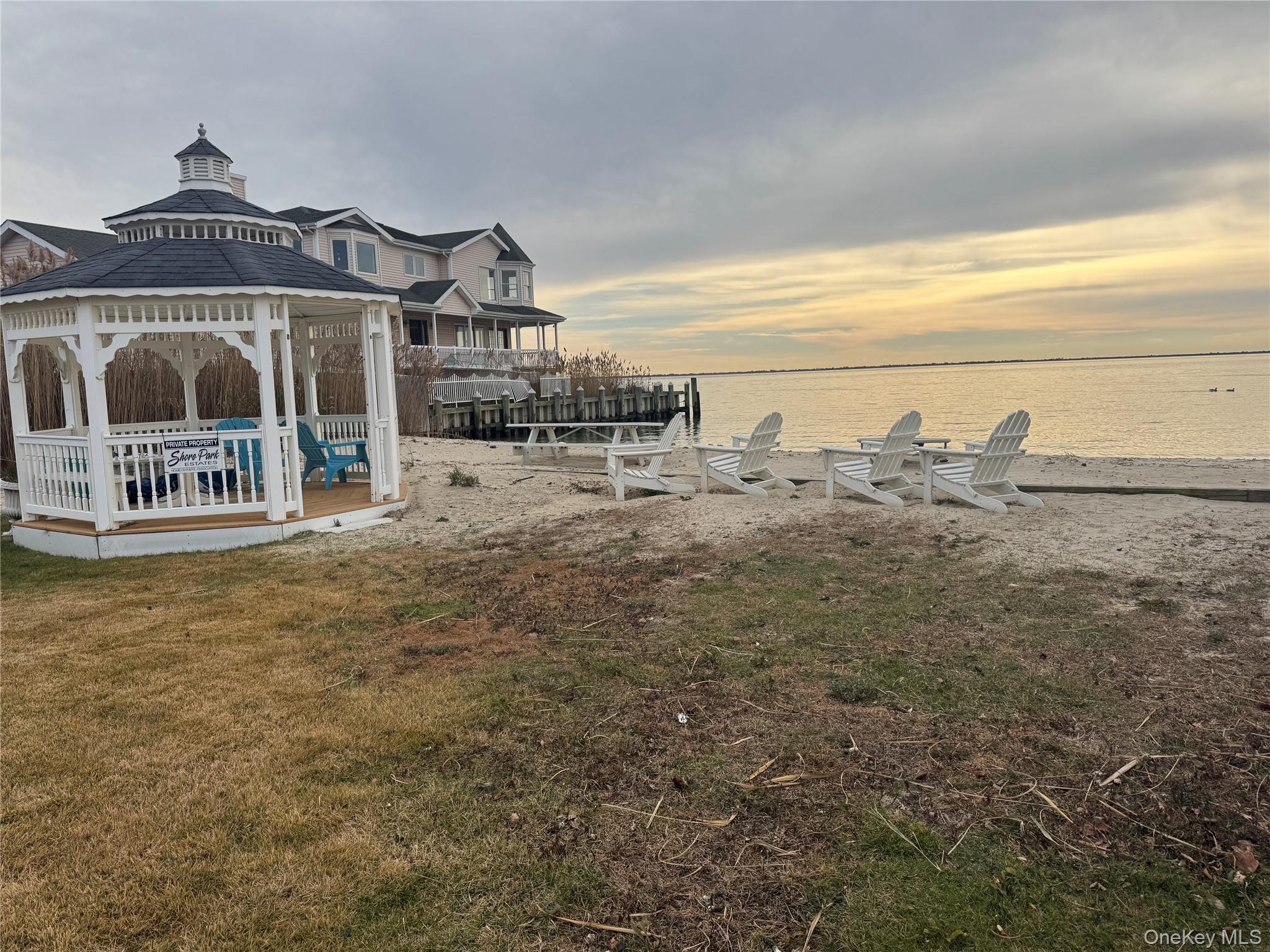 815 Anthony Drive, Lindenhurst, NY 11757