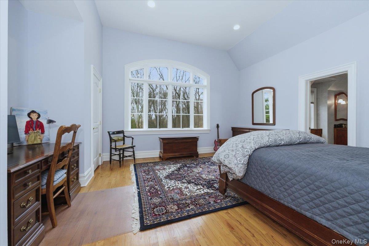 17 Plover Lane, Lloyd Harbor, NY 11743