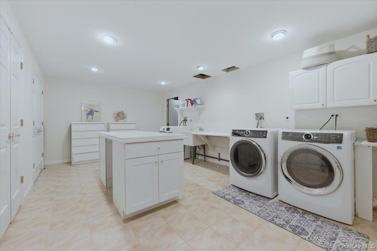 17 Plover Lane, Lloyd Harbor, NY 11743