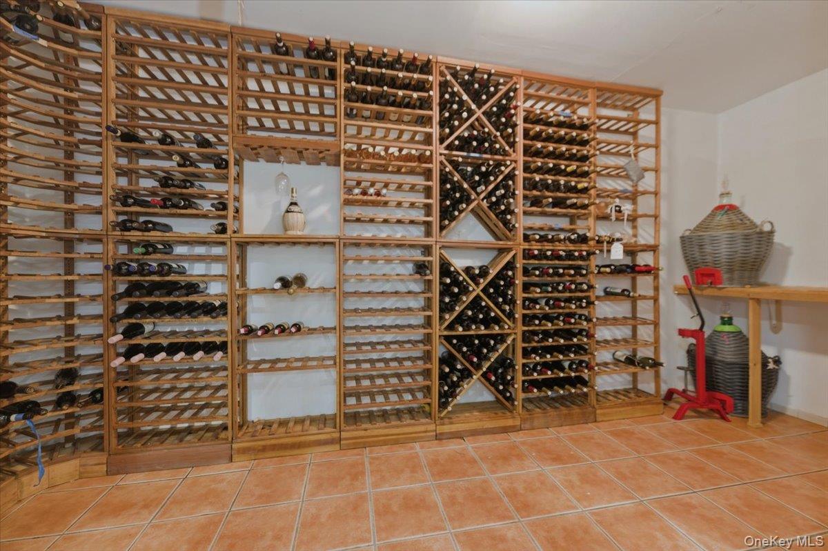 17 Plover Lane, Lloyd Harbor, NY 11743