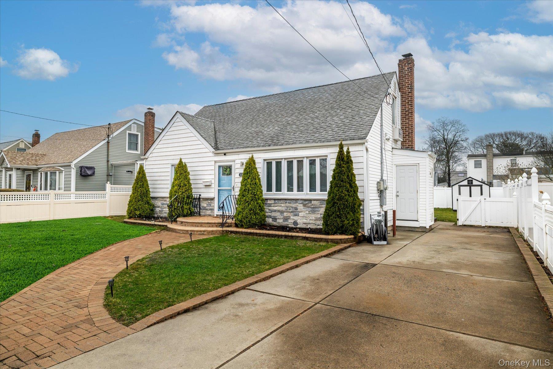 3357 4th Street, Oceanside, NY 11572