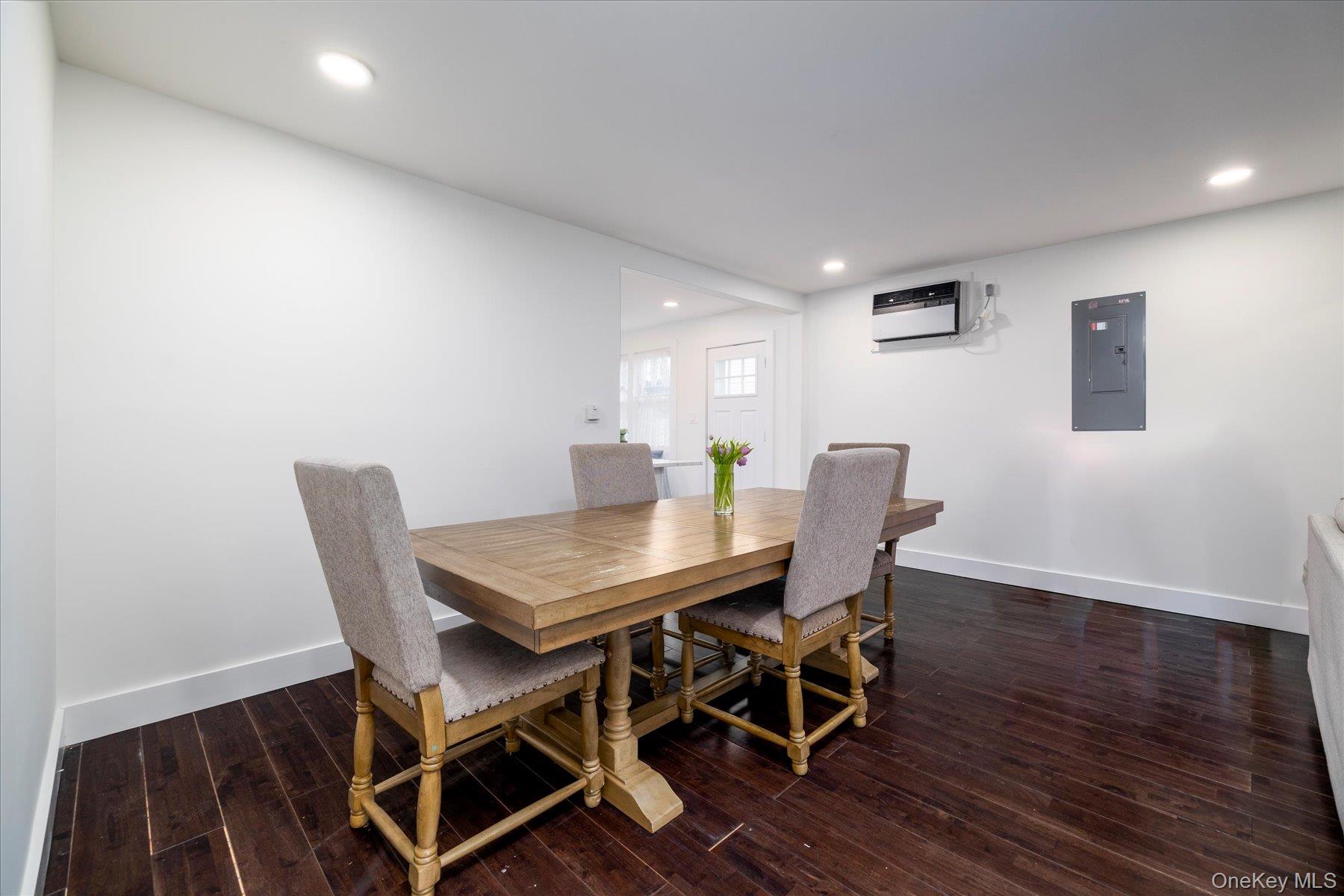 3357 4th Street, Oceanside, NY 11572