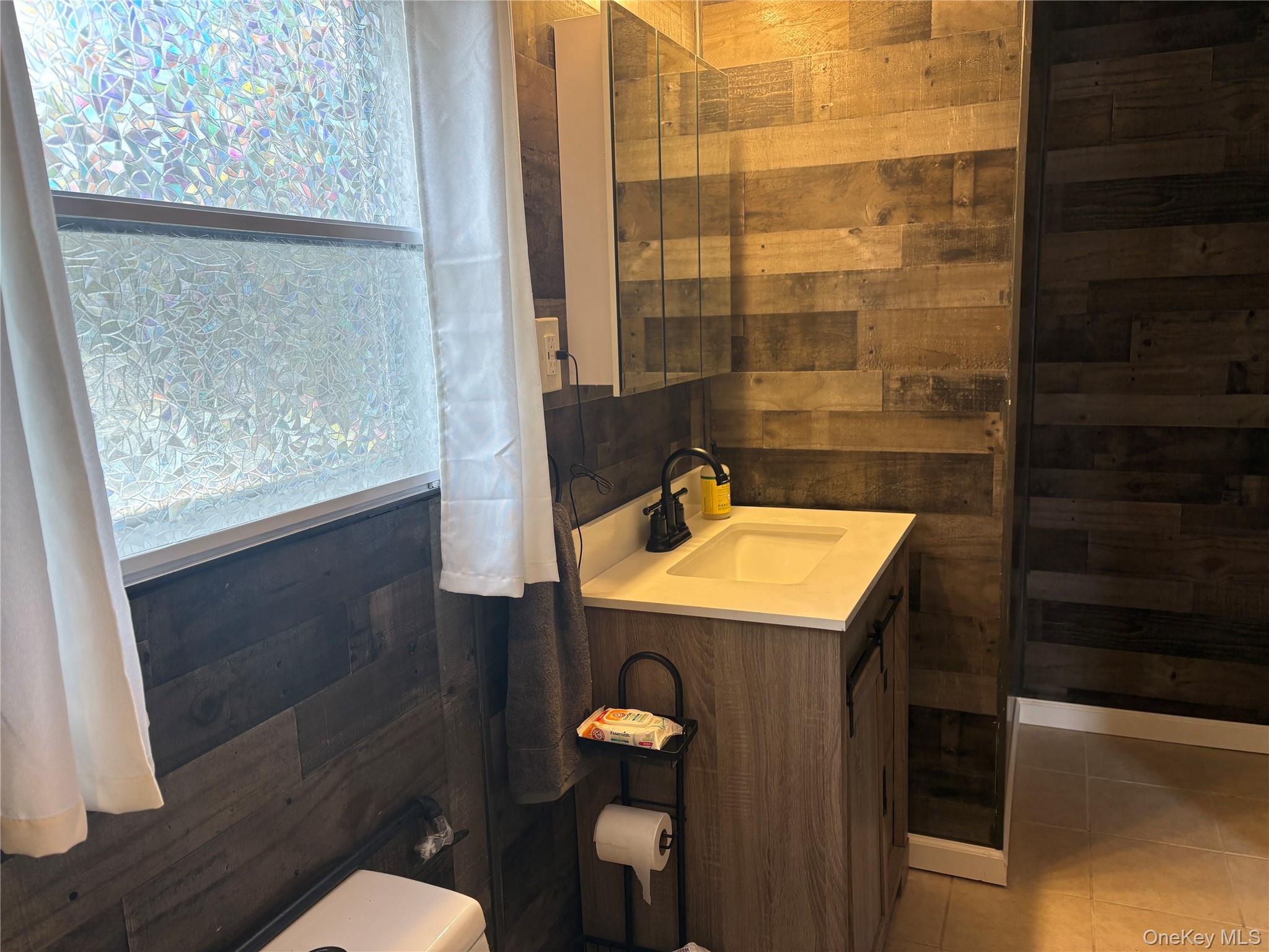 525/82 Riverleigh, Riverhead, NY 11901