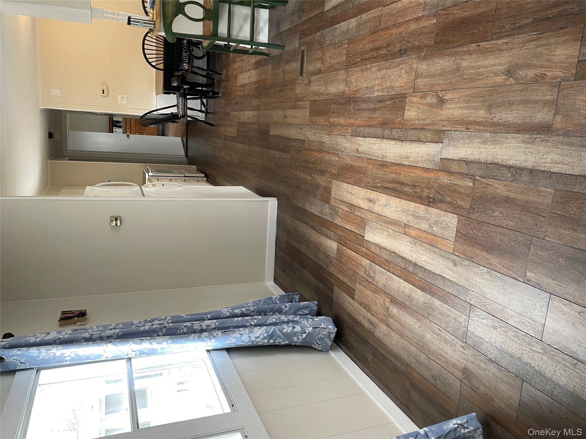 525/82 Riverleigh, Riverhead, NY 11901