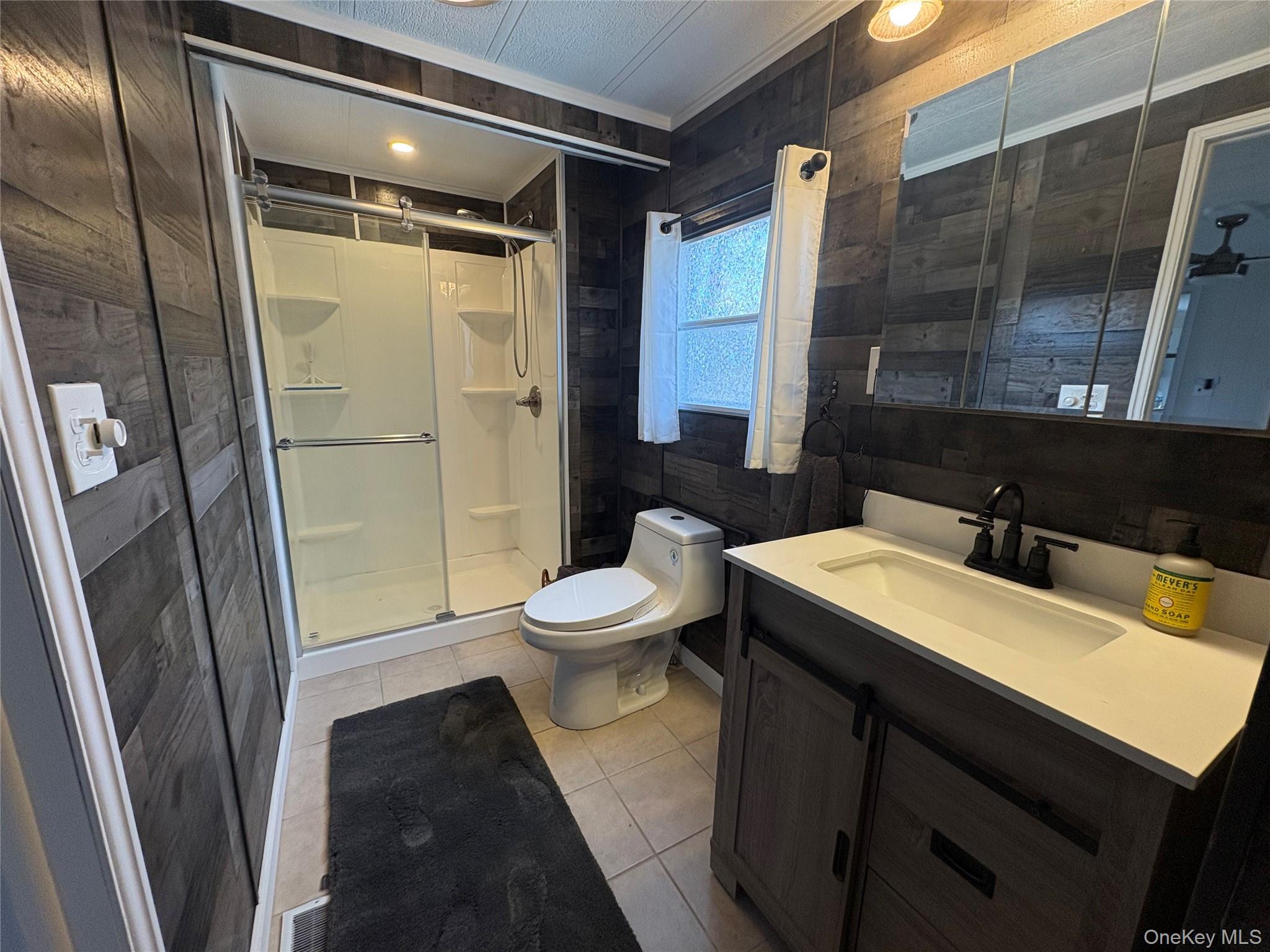 525/82 Riverleigh, Riverhead, NY 11901