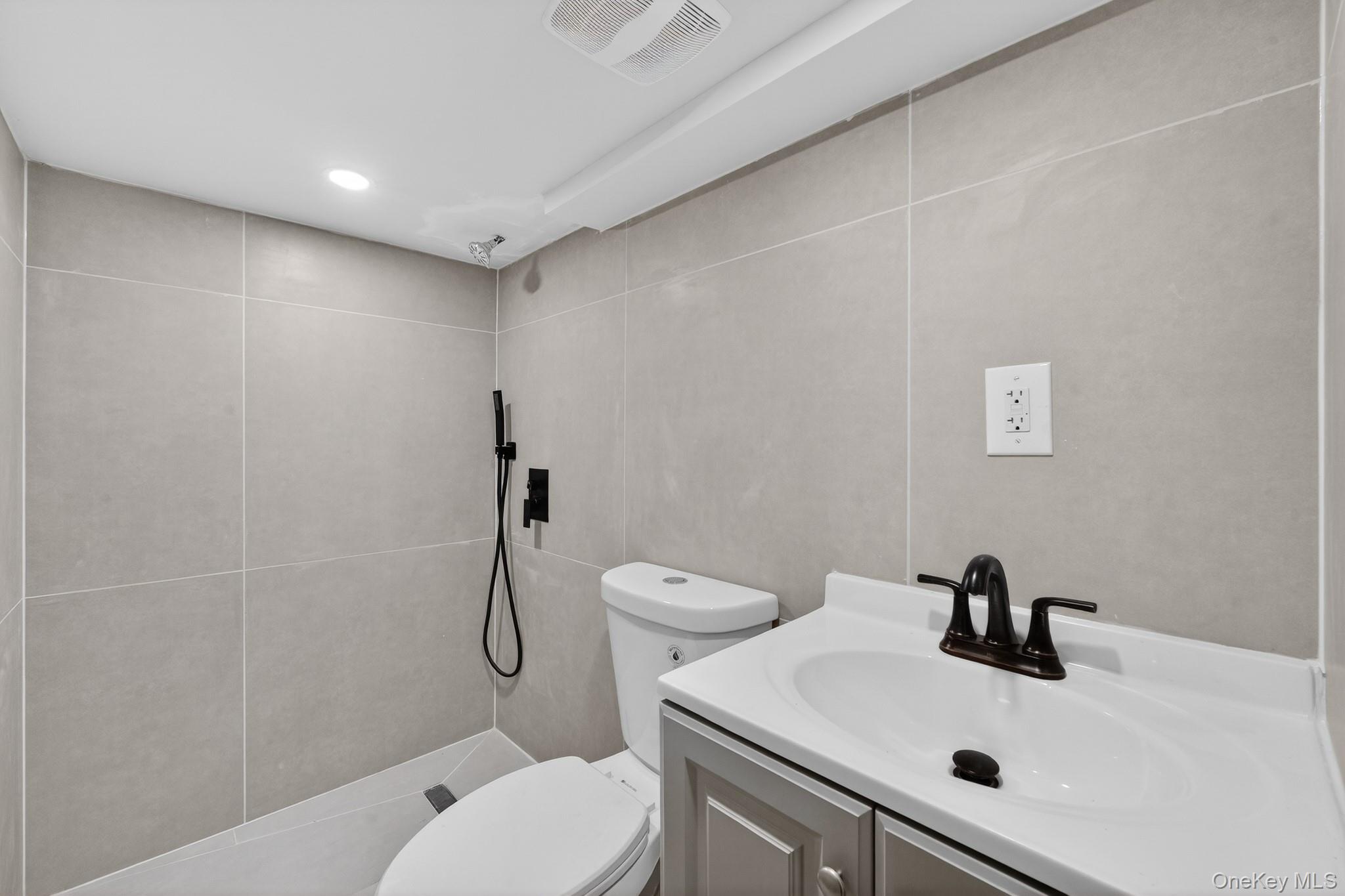 10116 95th Street, Ozone Park, NY 11416