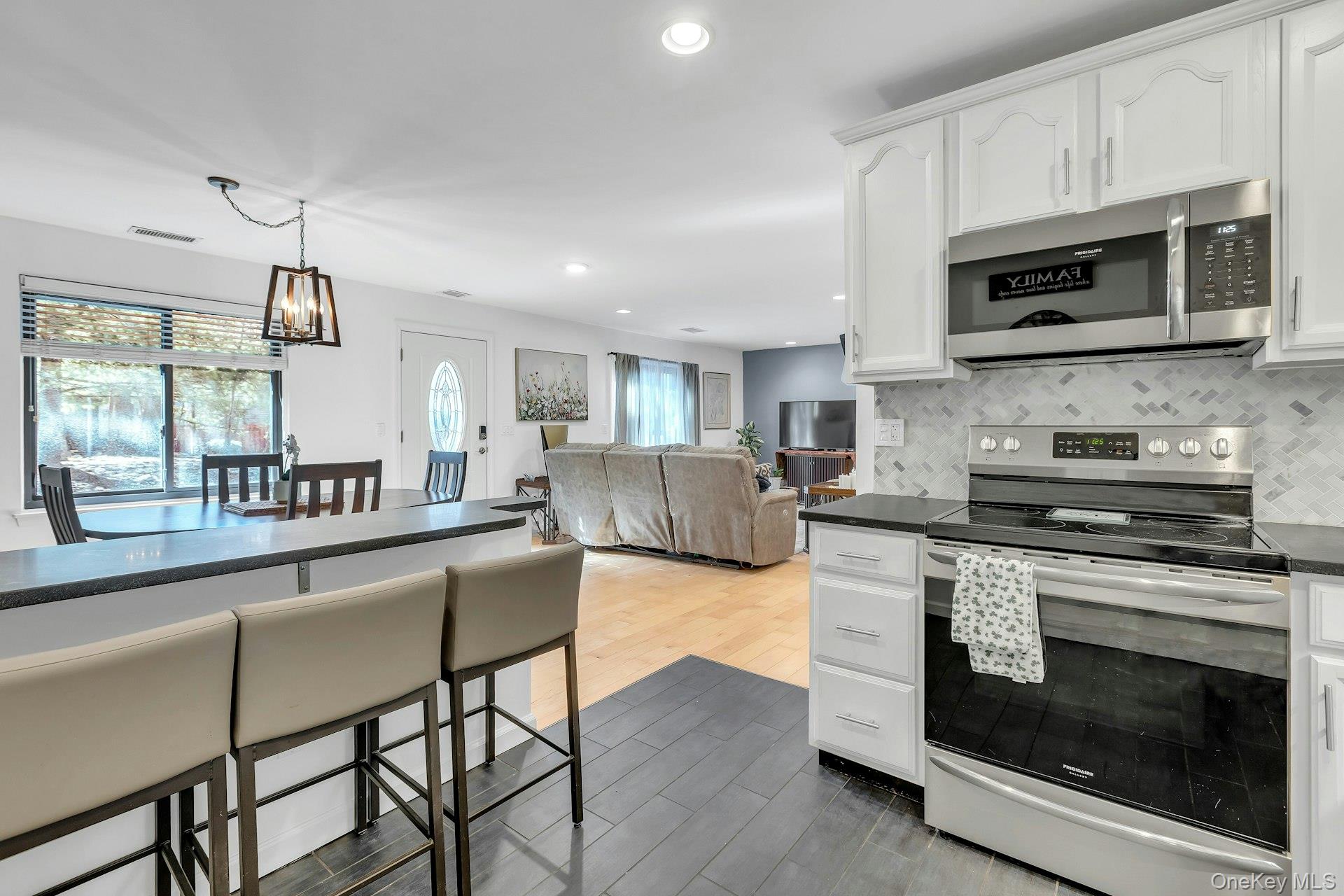 864 Skyline Drive, Coram, NY 11727