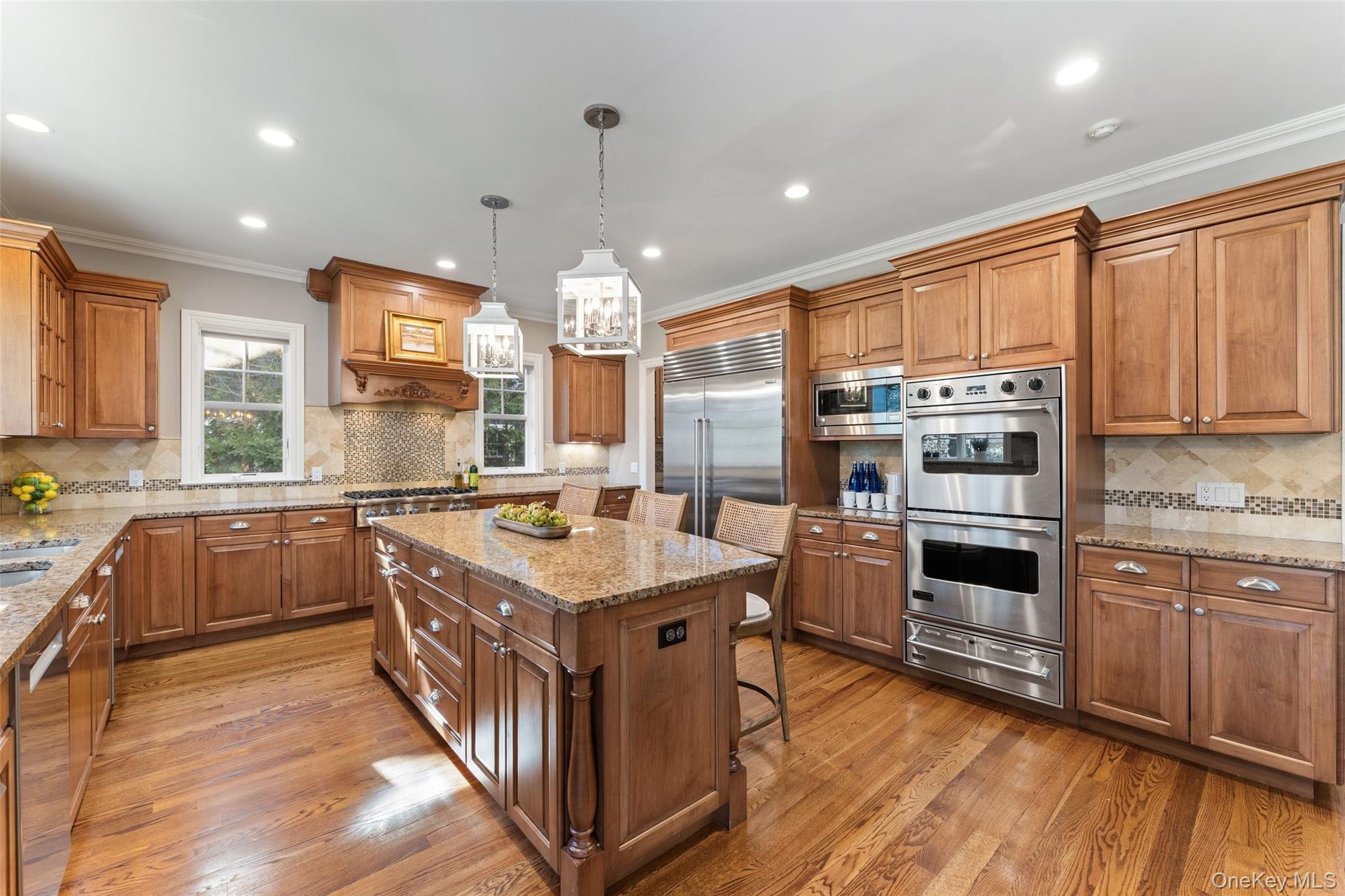 33 Wynmor Road, Scarsdale, NY 10583