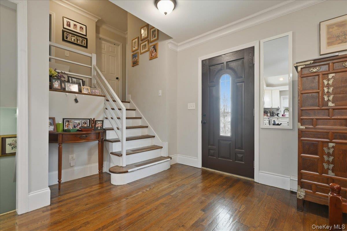 1419 Eric Lane, East Meadow, NY 11554