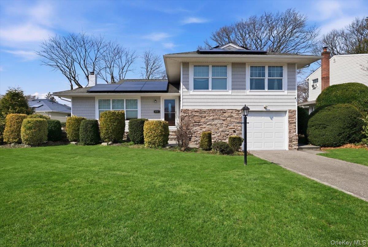 1419 Eric Lane, East Meadow, NY 11554