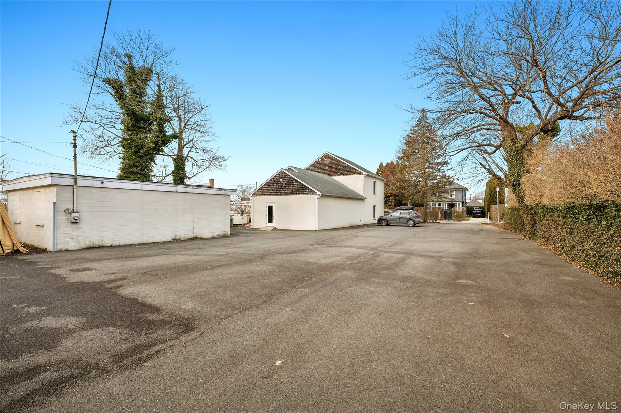 28 Cameron Street, Southampton, NY 11968