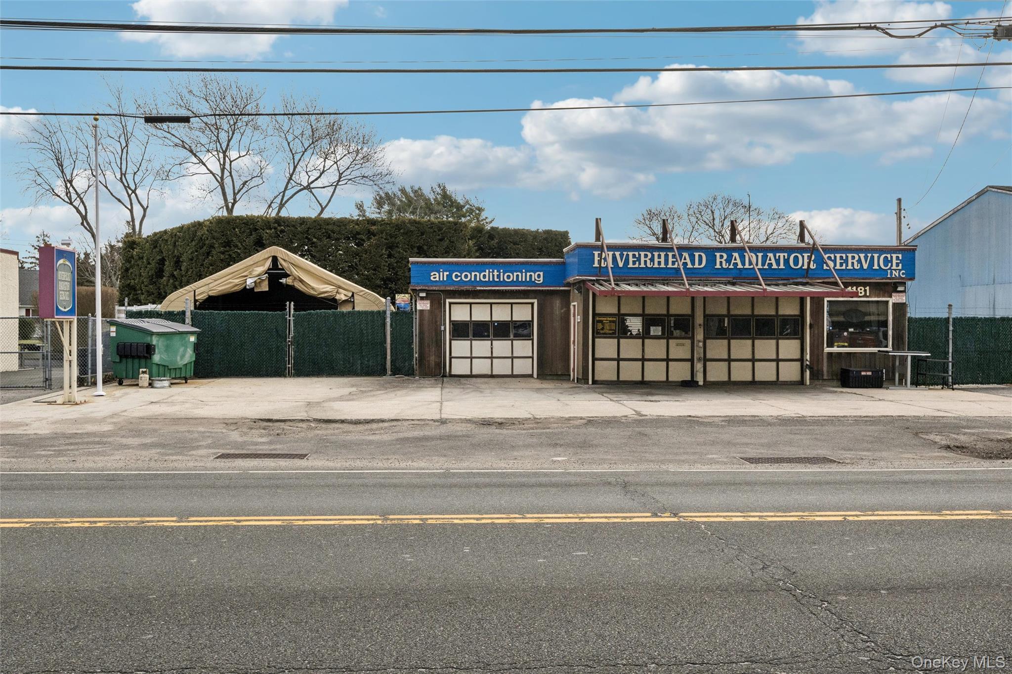 1181 E Main Street, Riverhead, NY 11901