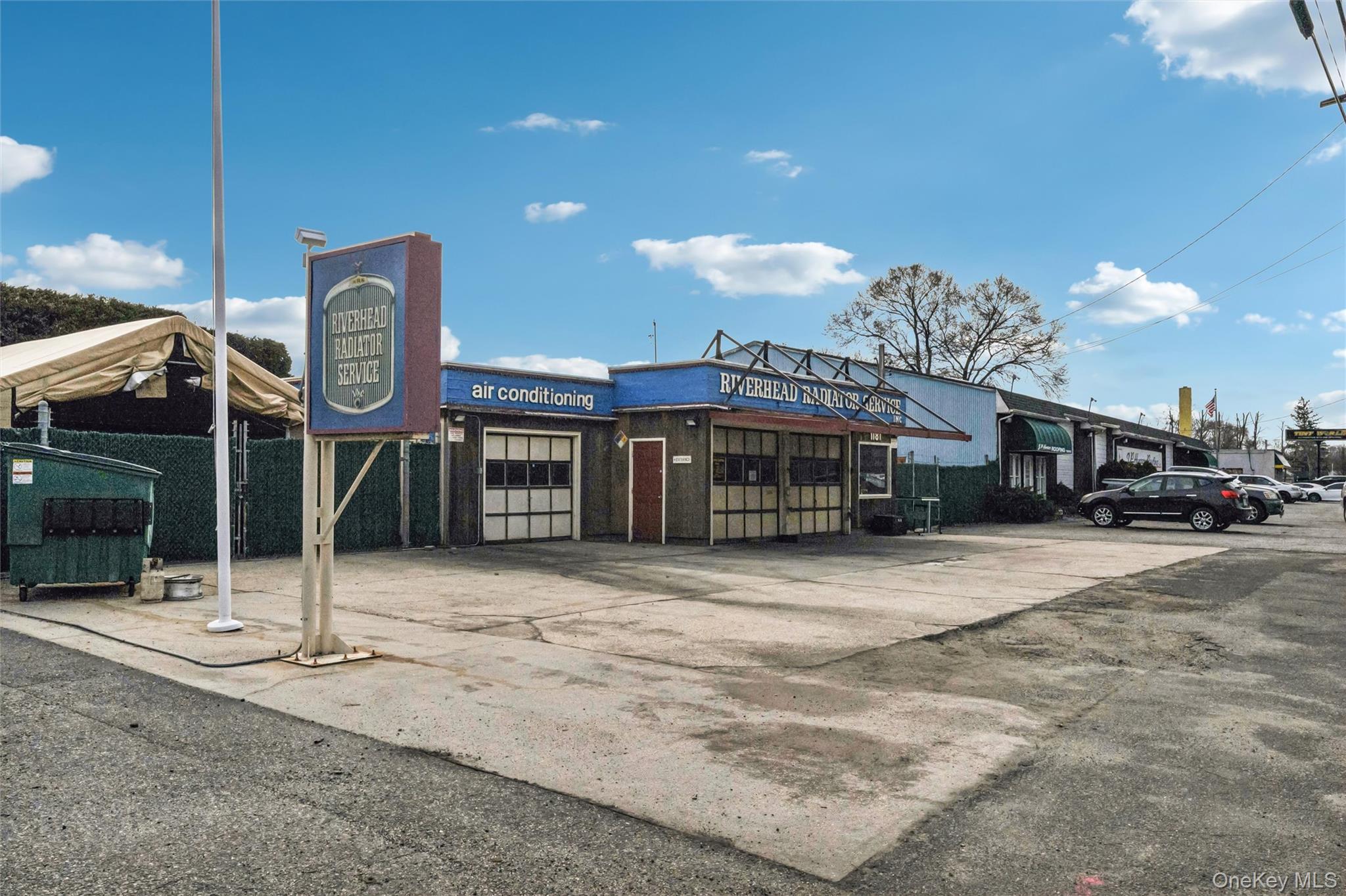 1181 E Main Street, Riverhead, NY 11901