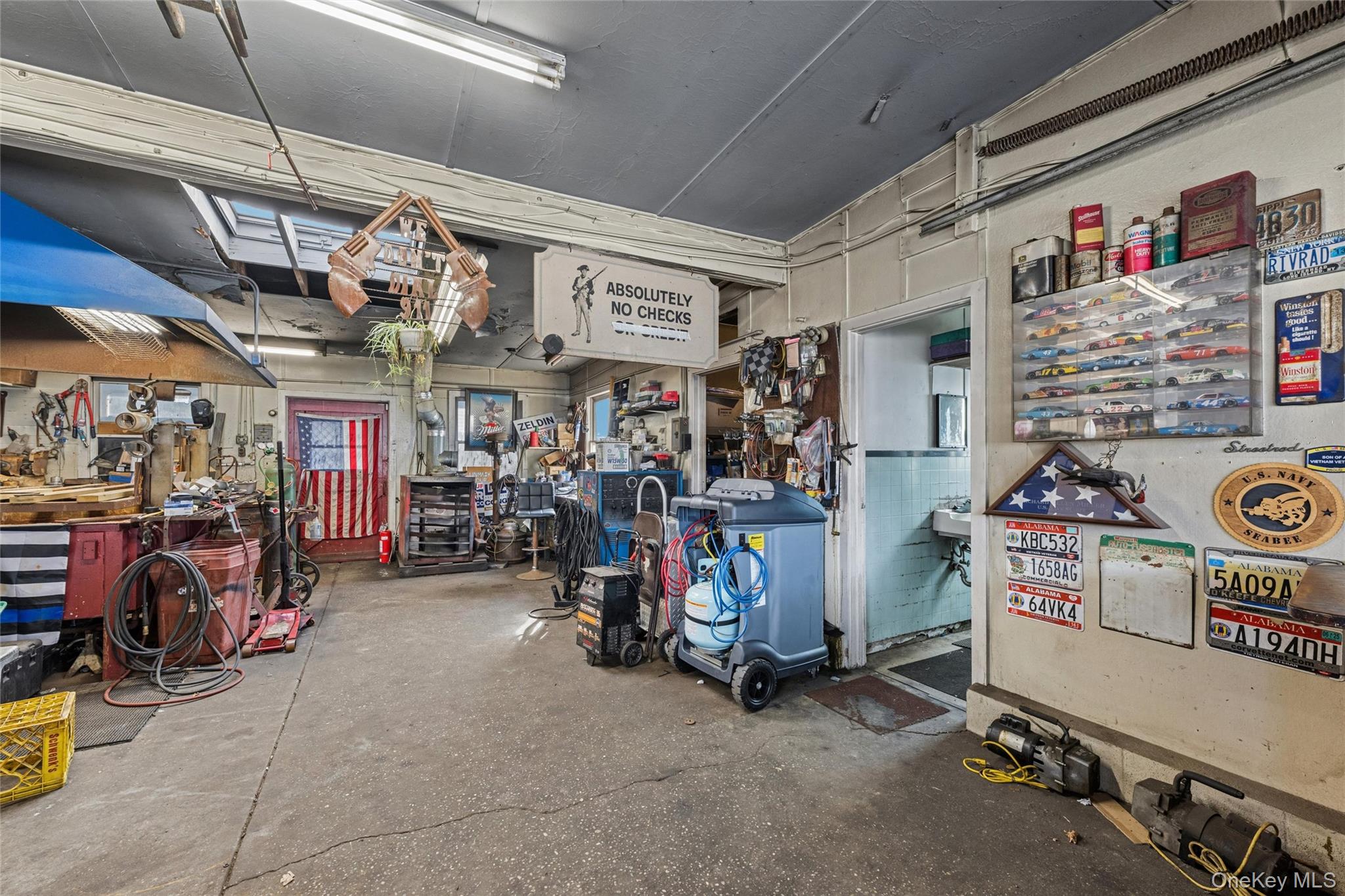 1181 E Main Street, Riverhead, NY 11901