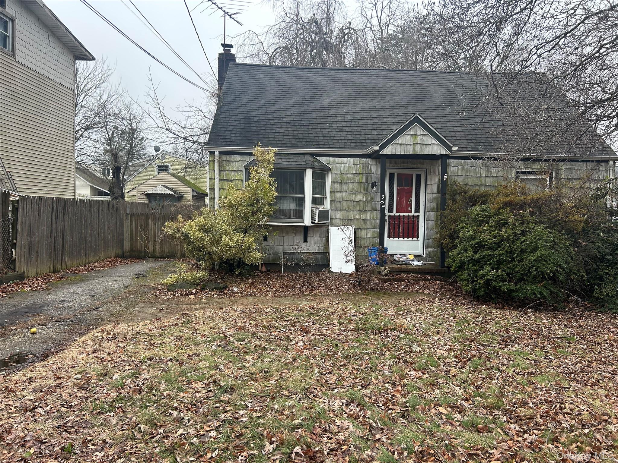 309 Depot Road, Huntington Station, NY 11746