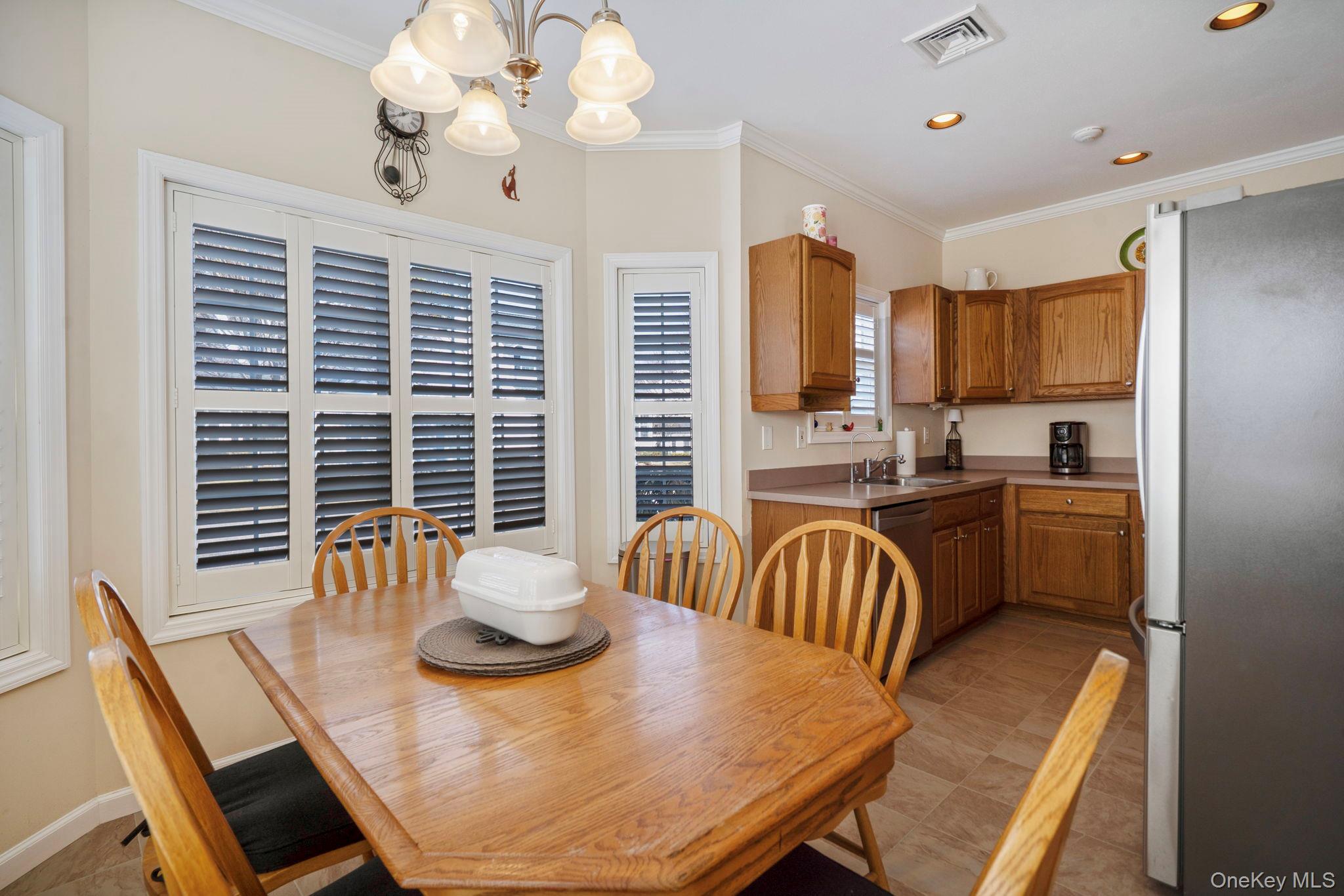 24 Brookville Way, Manorville, NY 11949