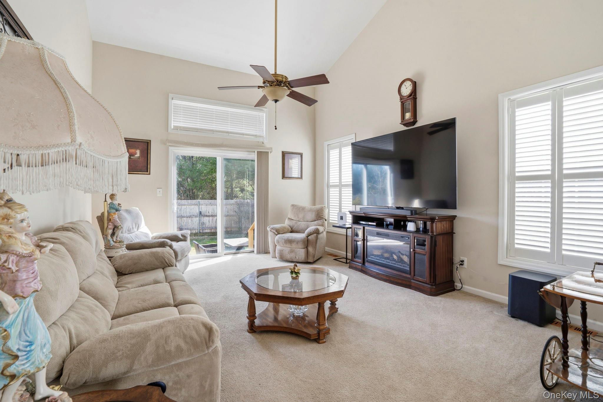 24 Brookville Way, Manorville, NY 11949