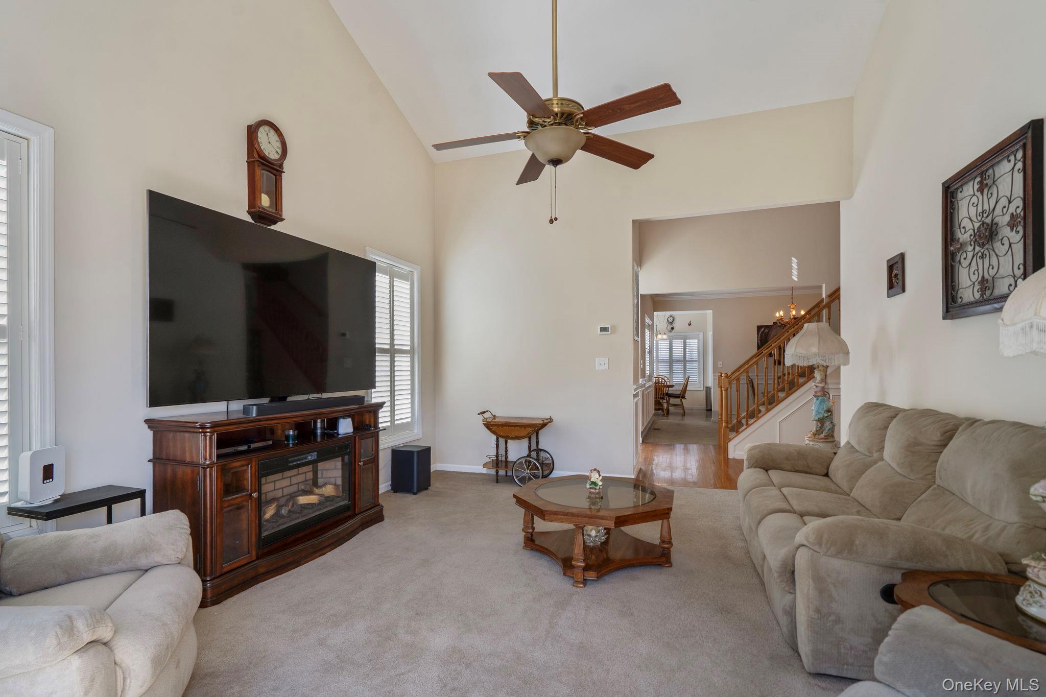 24 Brookville Way, Manorville, NY 11949