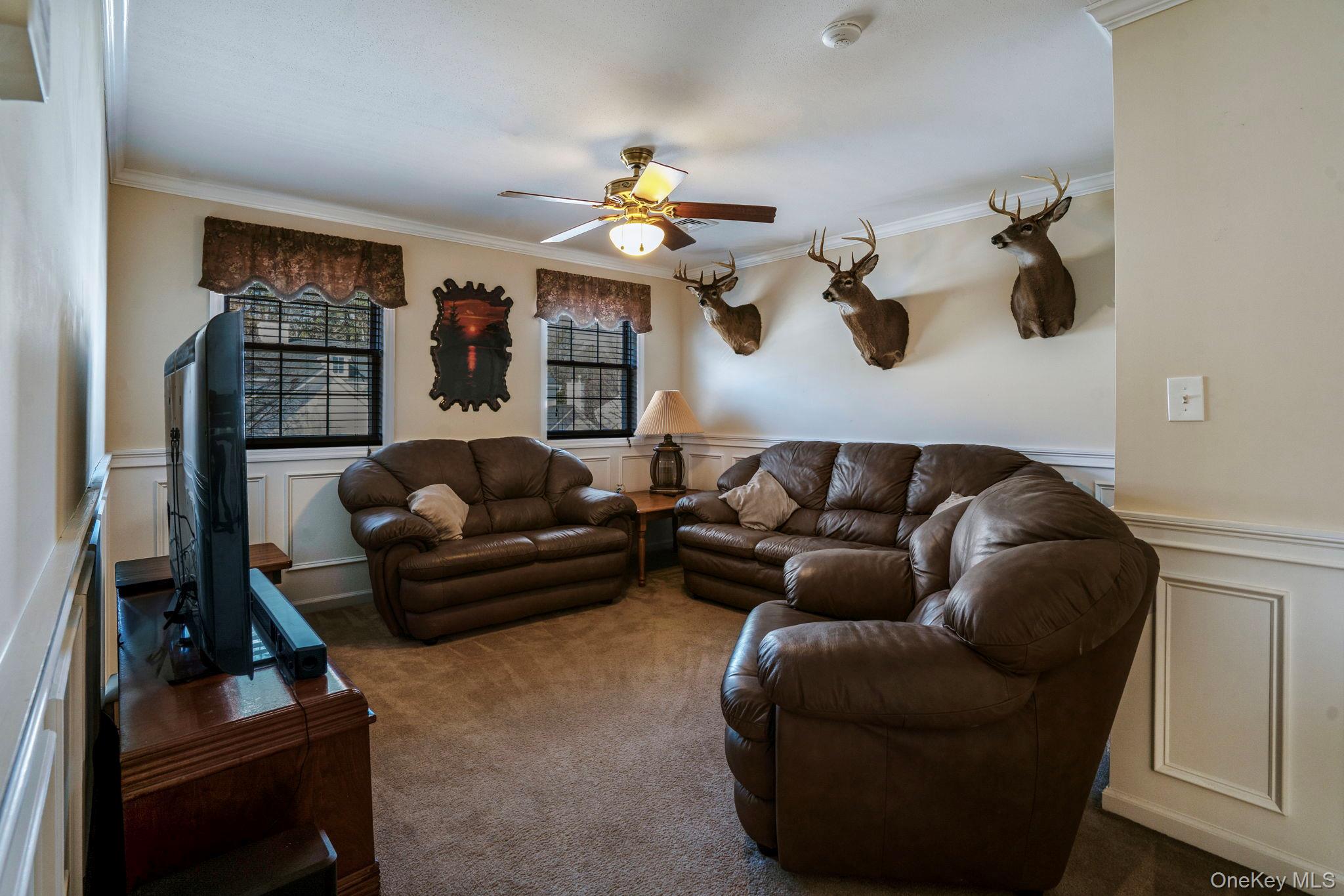 24 Brookville Way, Manorville, NY 11949