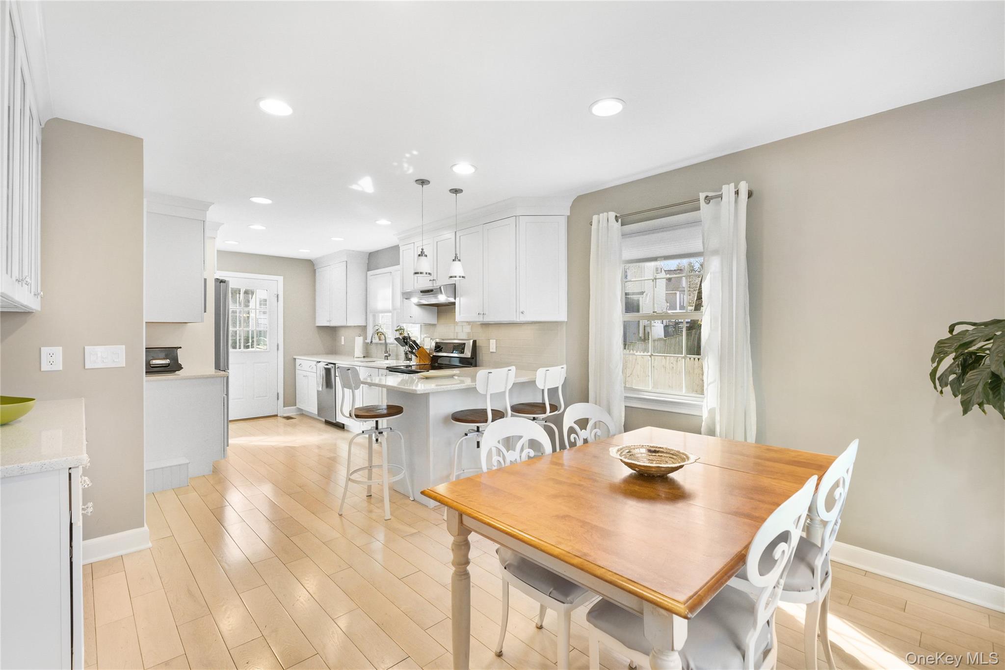 5 Birch Street W, White Plains, NY 10607