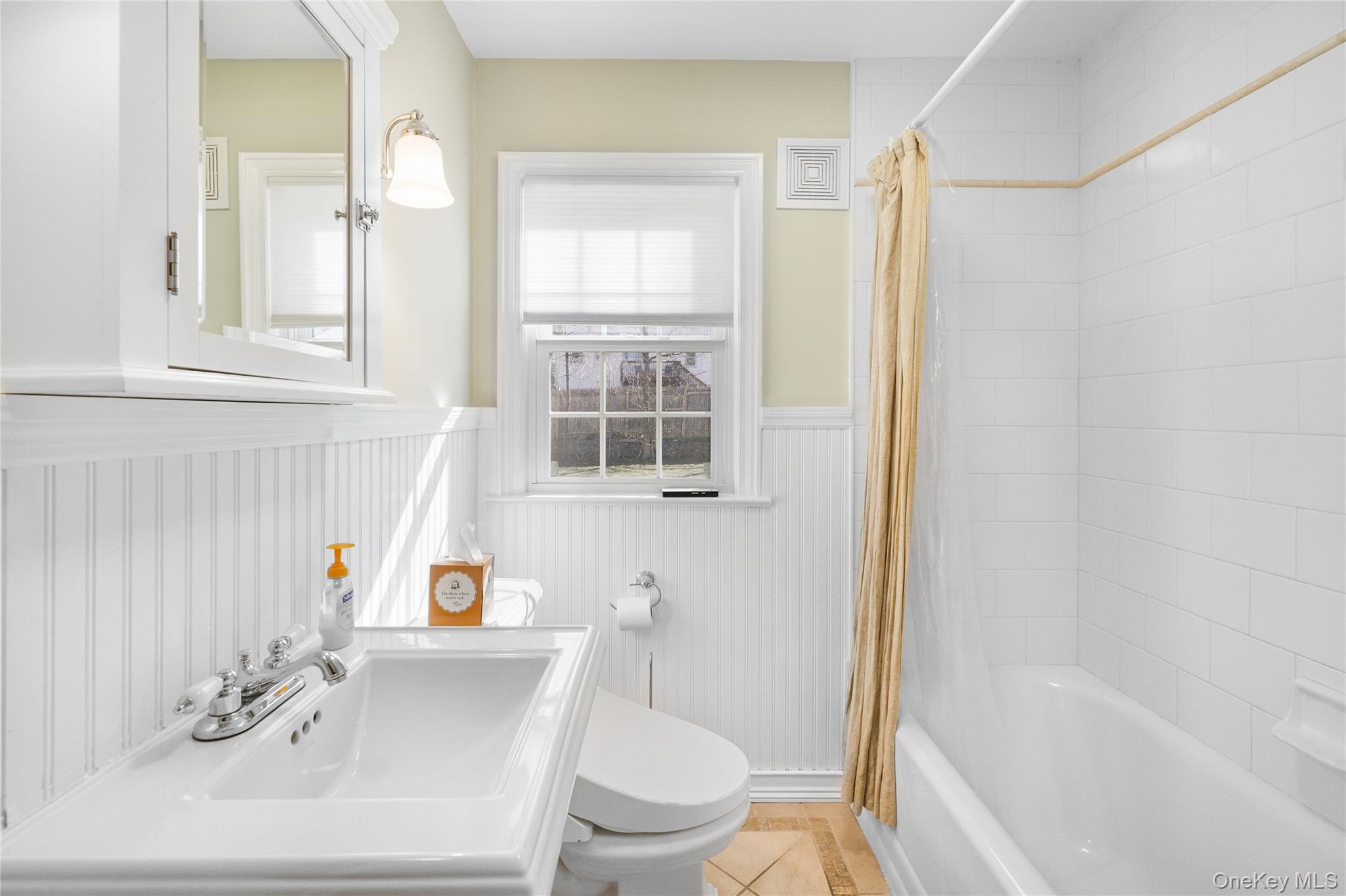 5 Birch Street W, White Plains, NY 10607